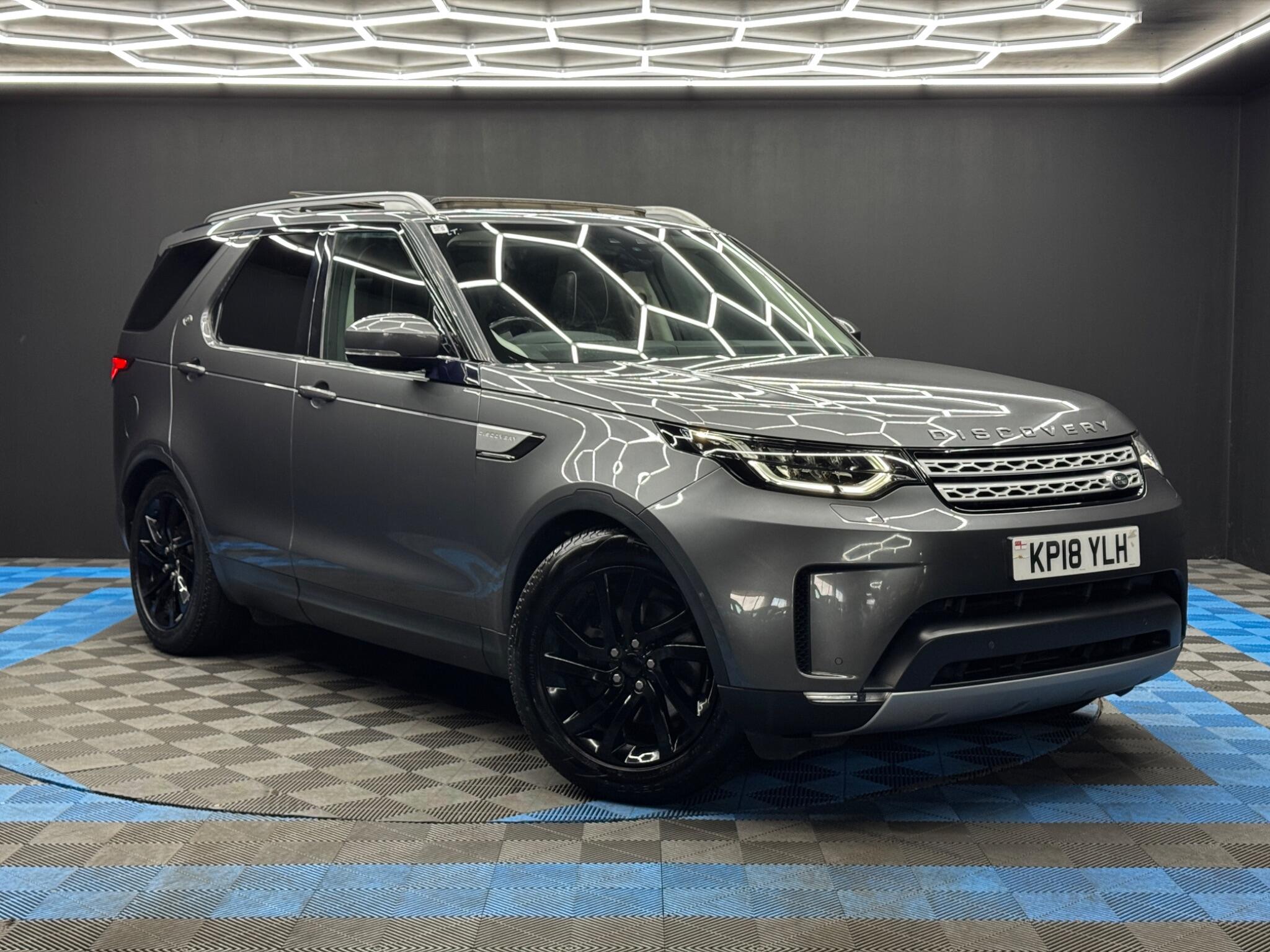2018 Land Rover Discovery in Grey for sale