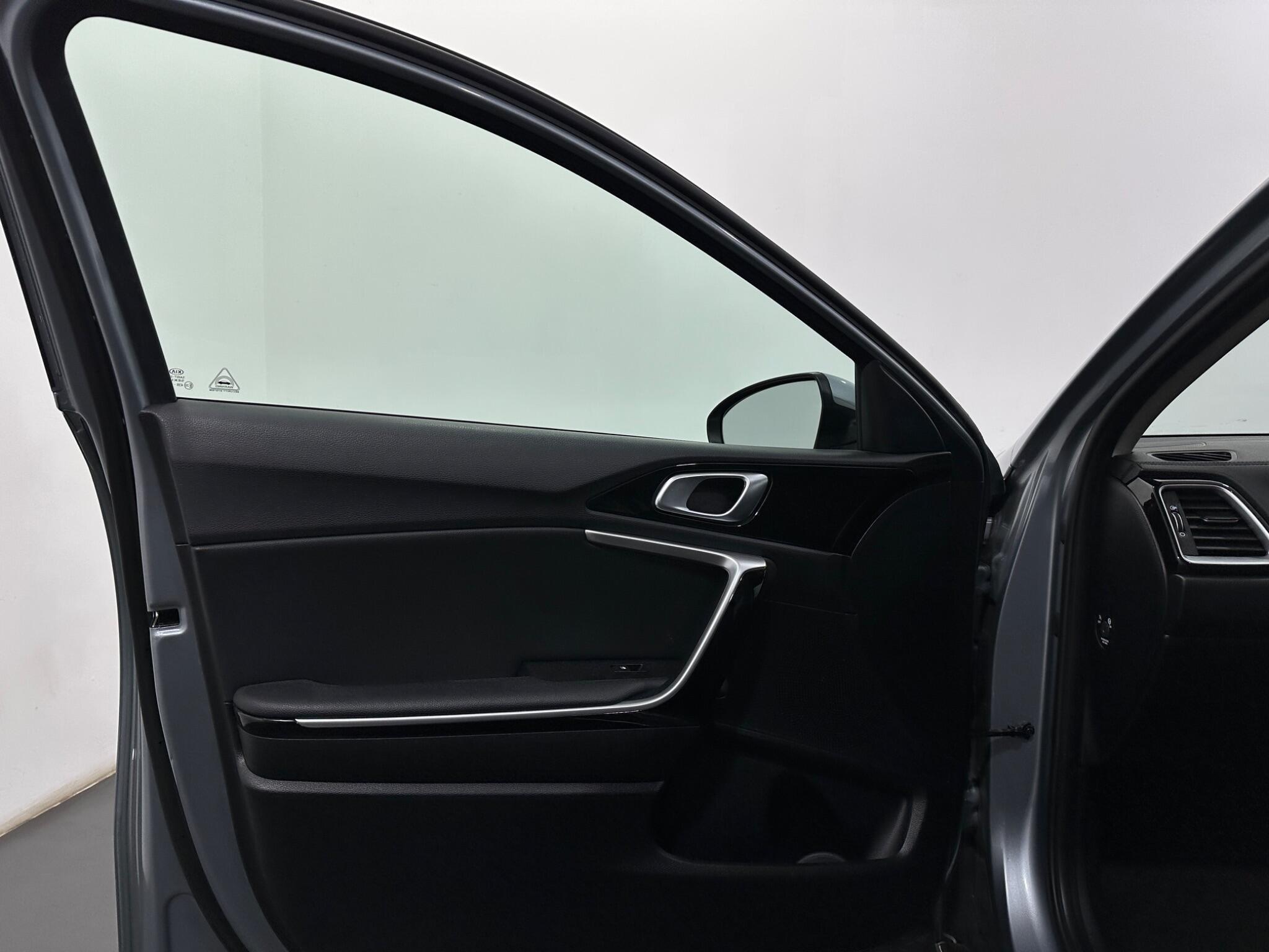 Kia Xceed view 34