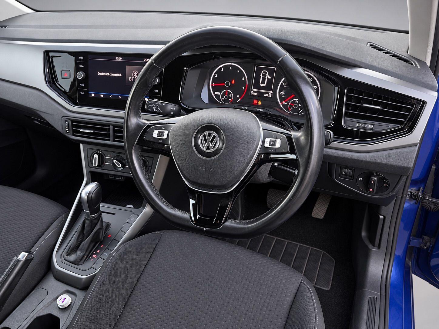 Volkswagen Polo view 19