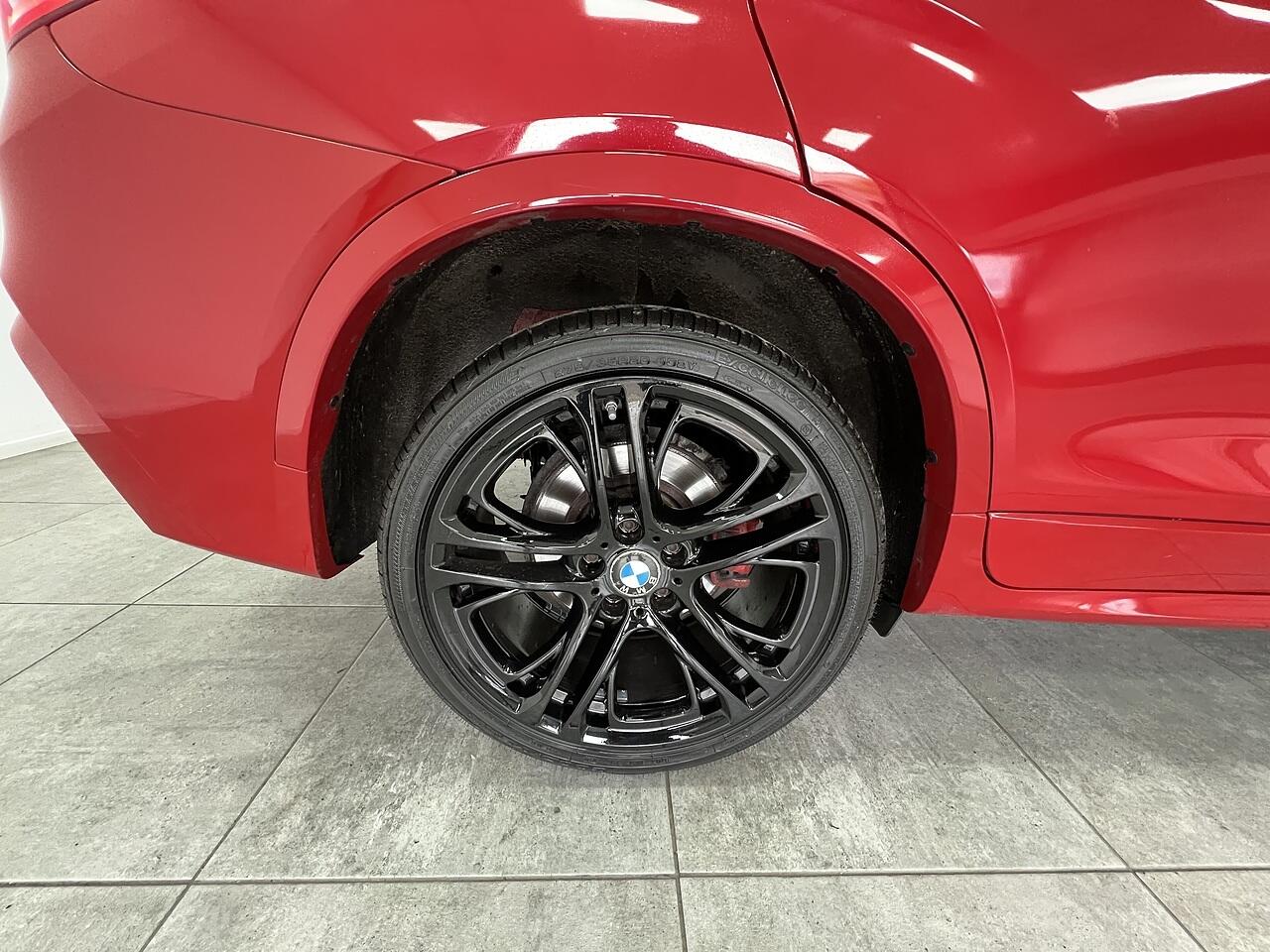 BMW X4 view 22