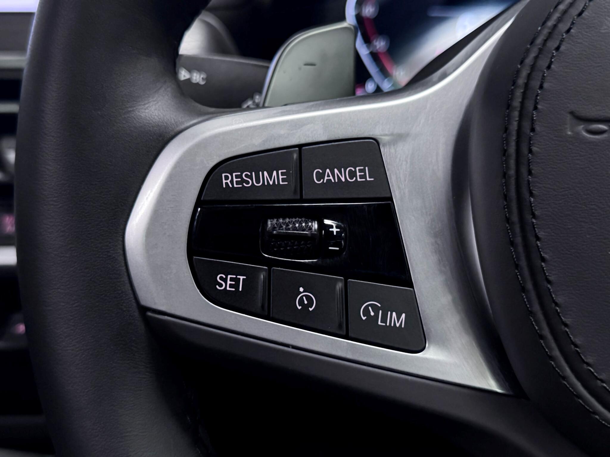 BMW X4 view 35