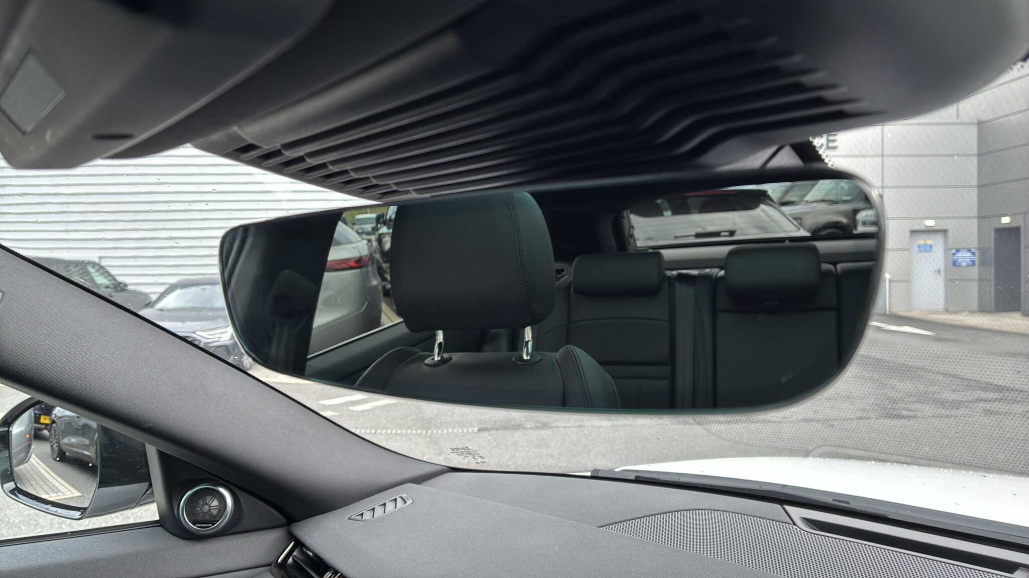 Land Rover Range Rover Evoque view 35
