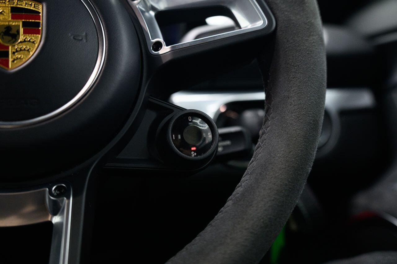 Porsche Cayman view 42
