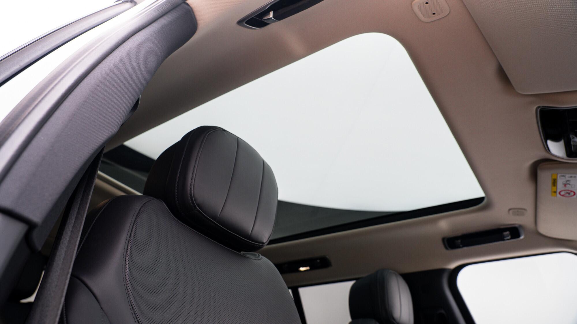 Land Rover Range Rover view 7