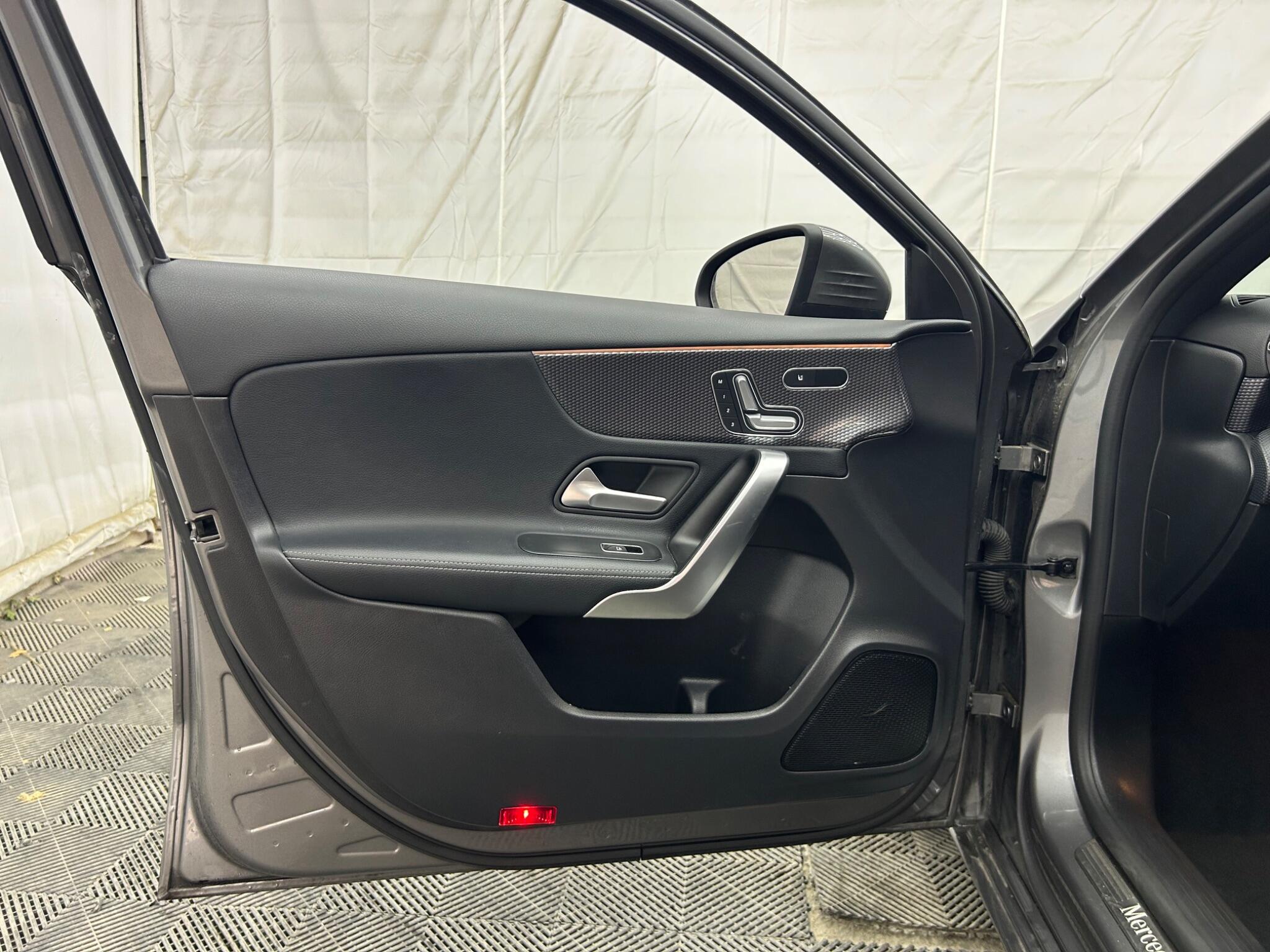 Mercedes-Benz A Class view 30