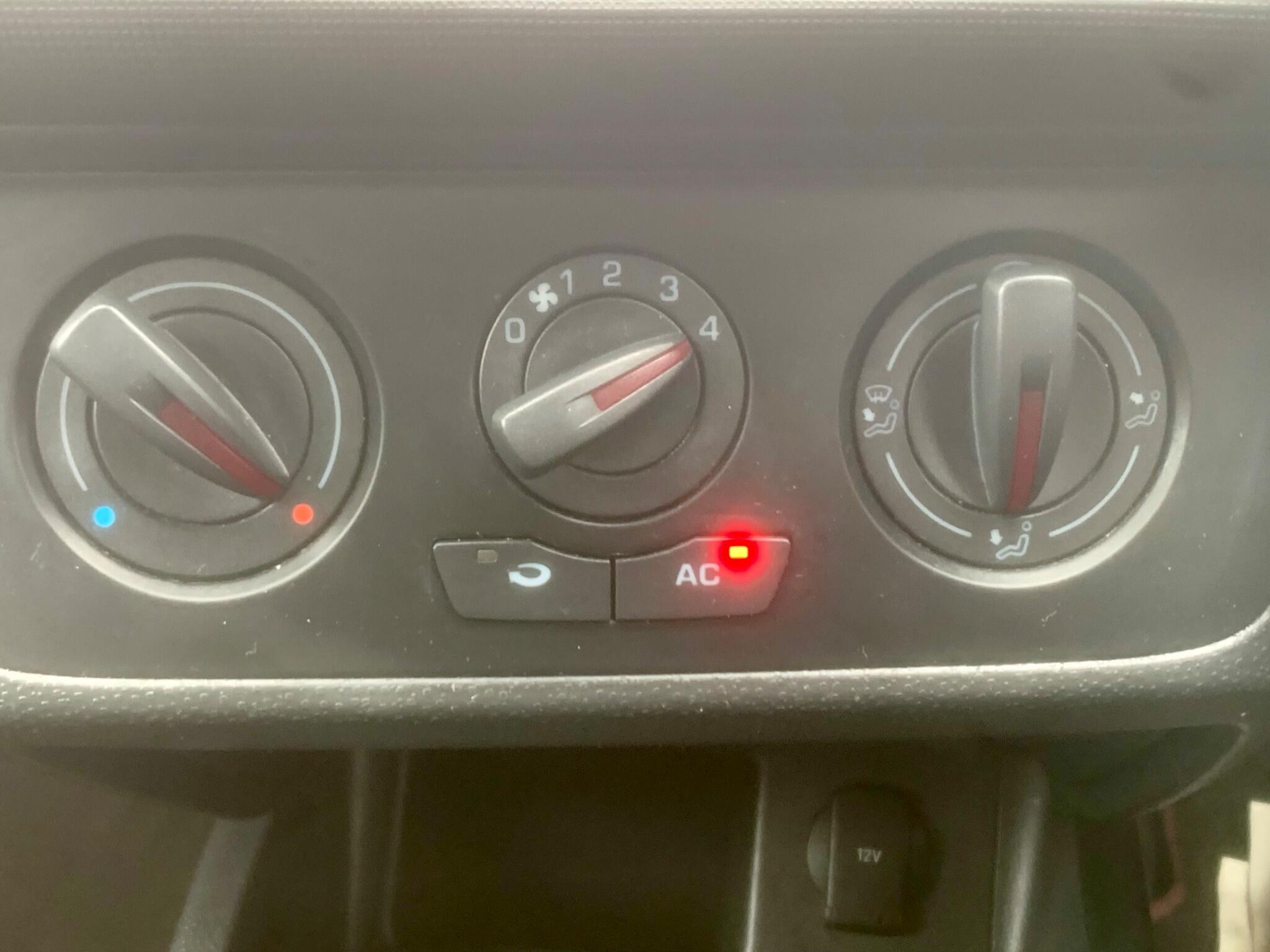 Seat Ibiza view 26