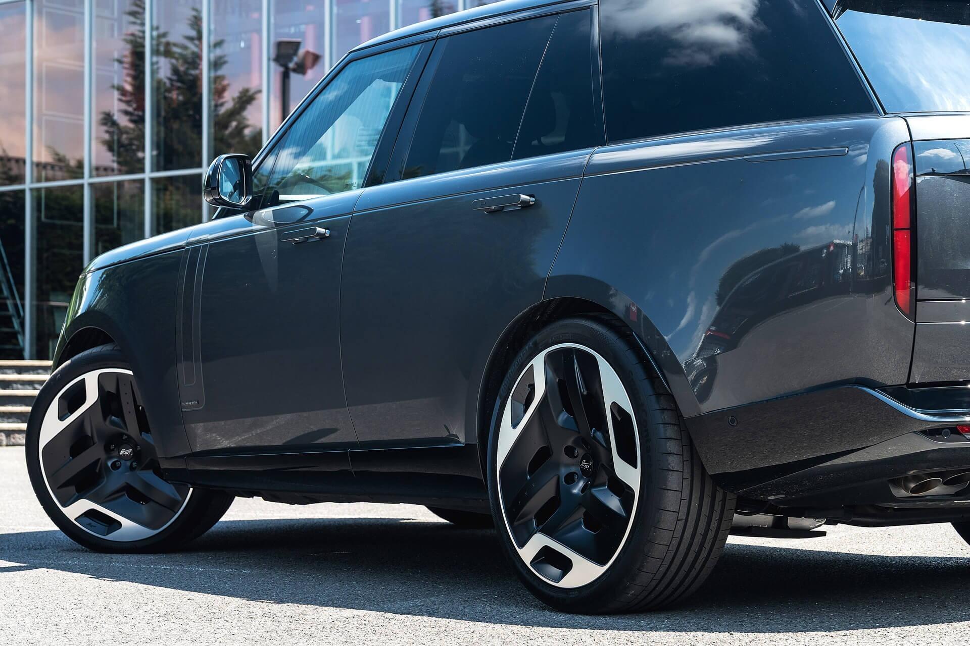 Land Rover Range Rover view 64