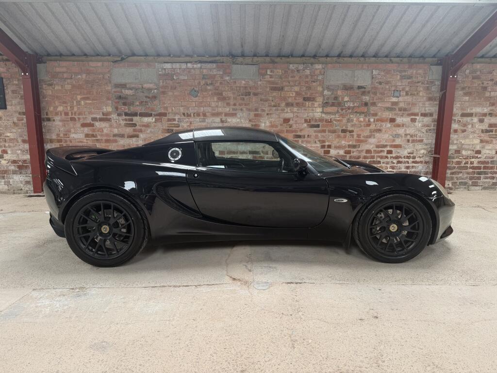 Lotus Elise view 3