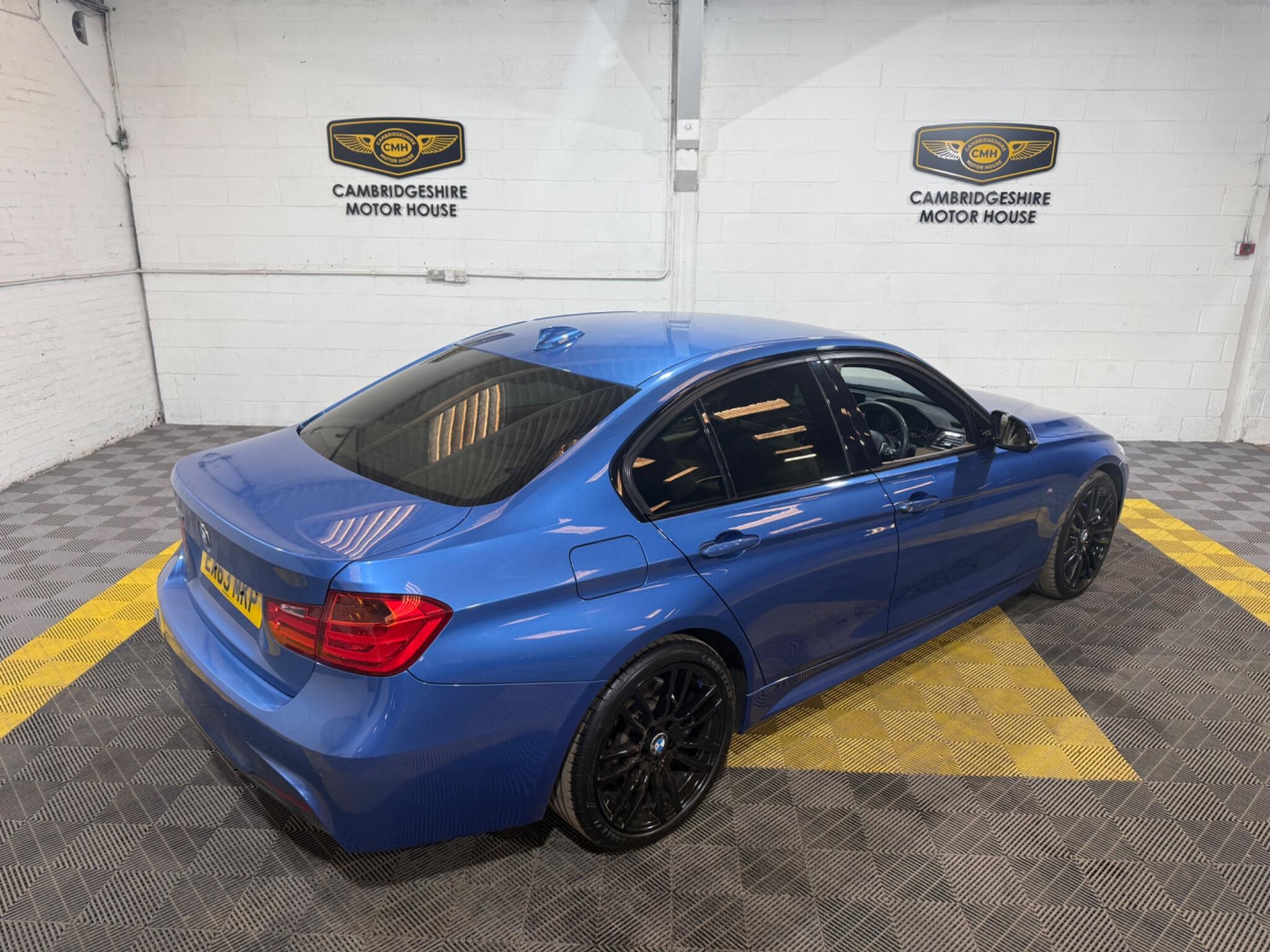 BMW 3 Series view 17