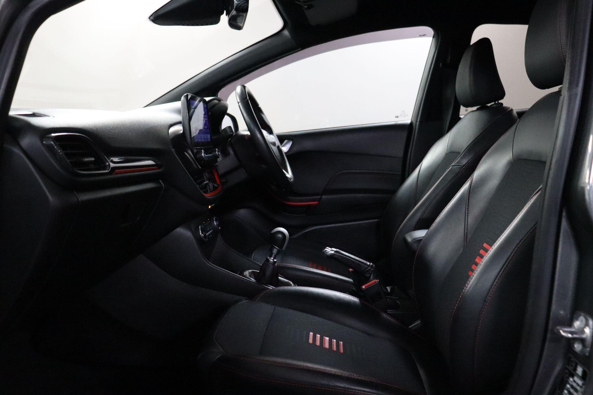 Ford Fiesta view 43