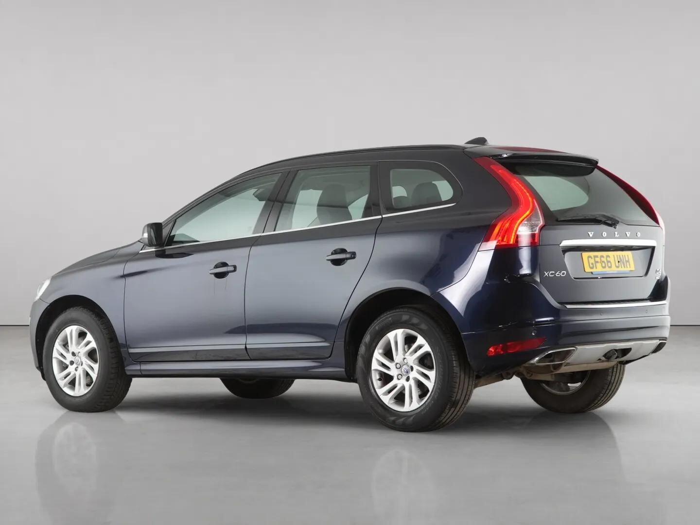 Volvo XC60 view 8