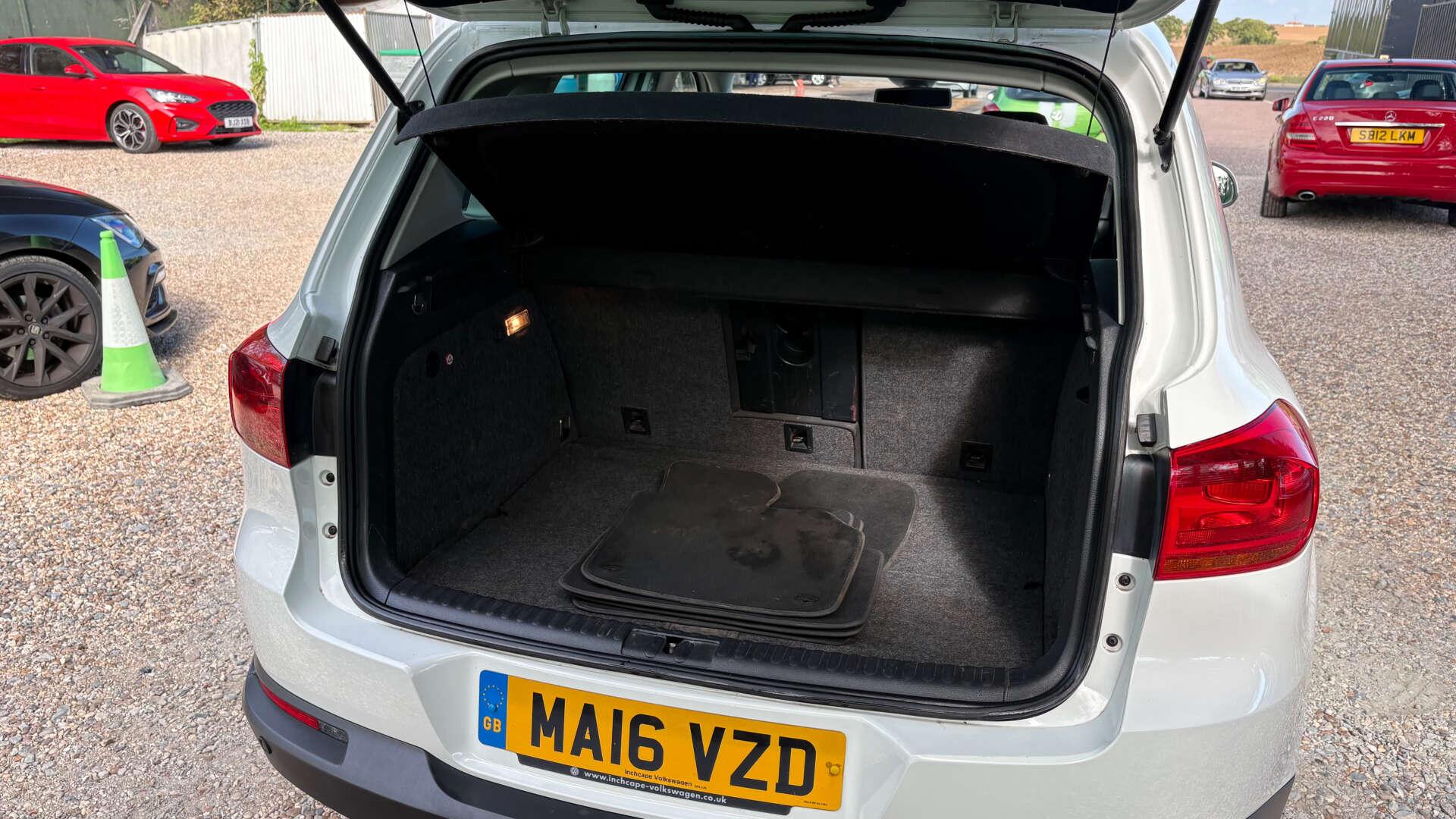 Volkswagen Tiguan view 47