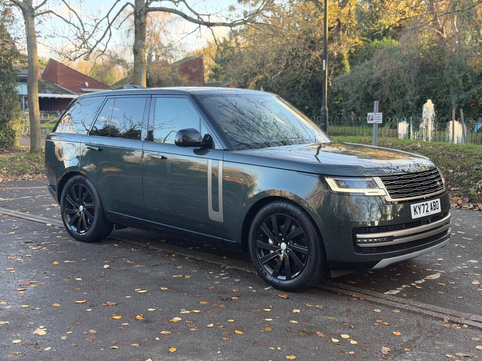 2022 Land Rover Range Rover in Green for sale