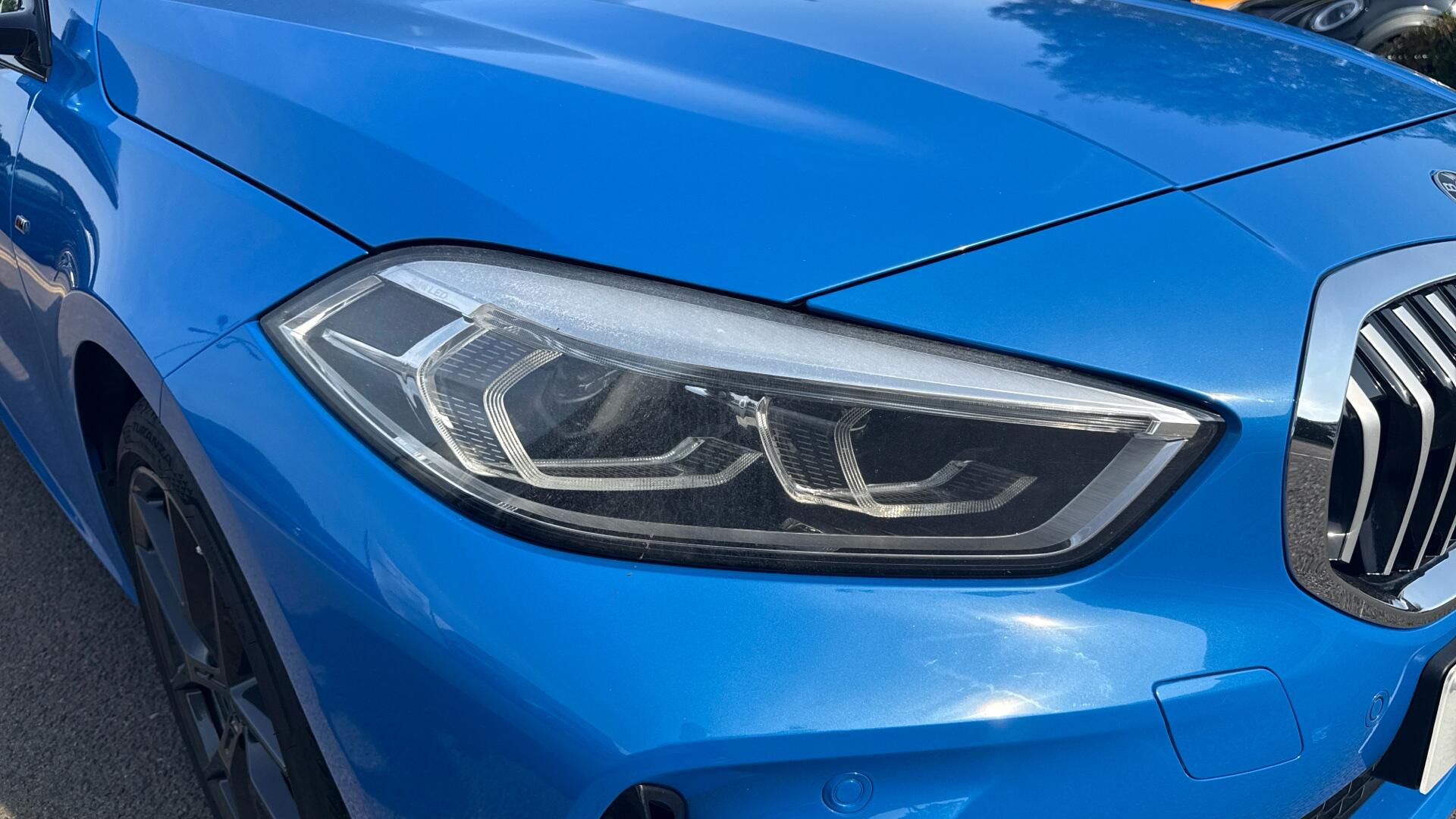 BMW 1 Series view 23