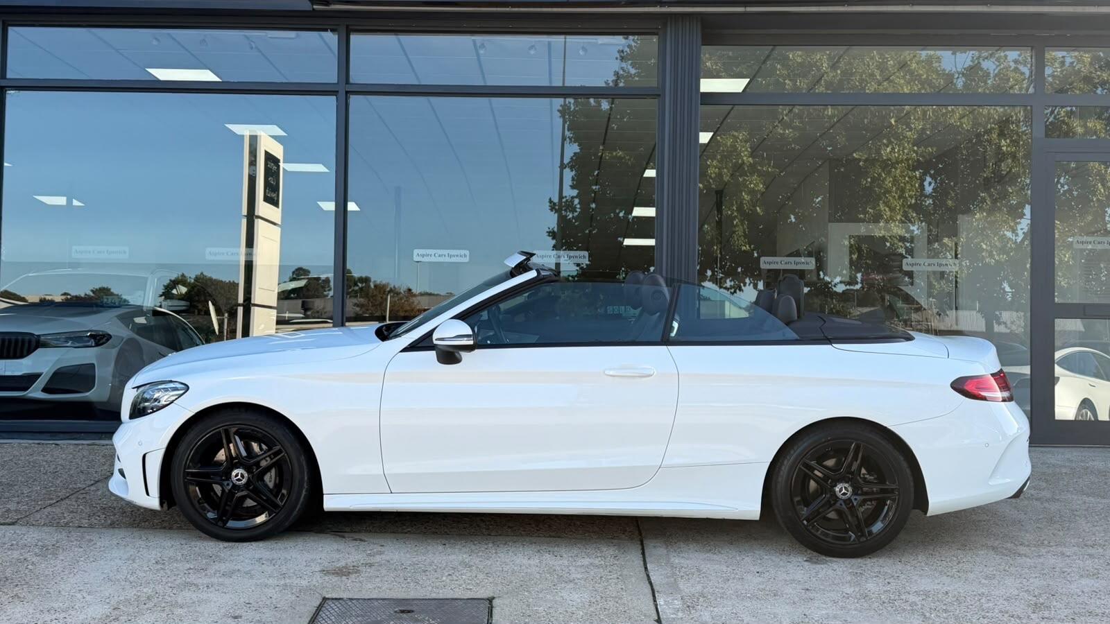 Mercedes-Benz C-Class view 3