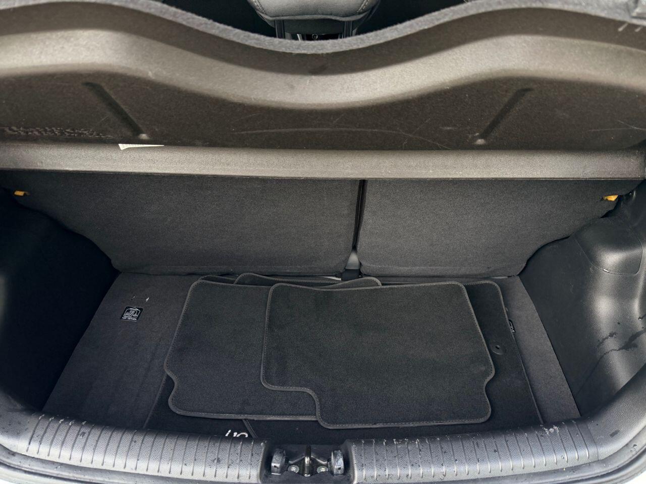 Hyundai I10 view 26