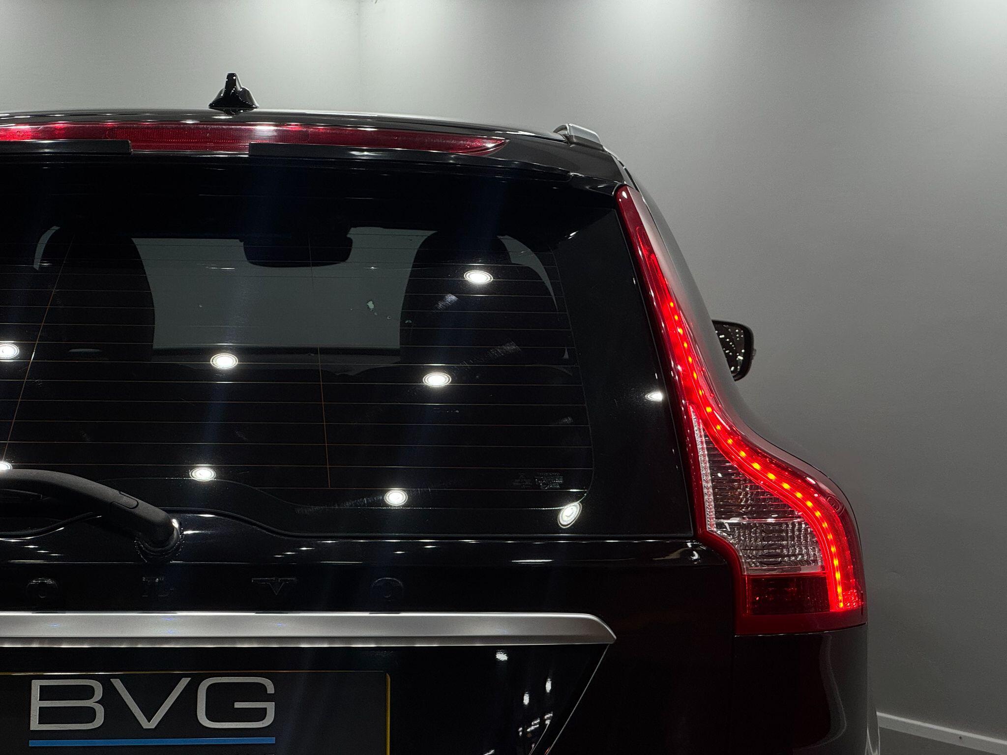Volvo XC60 view 19