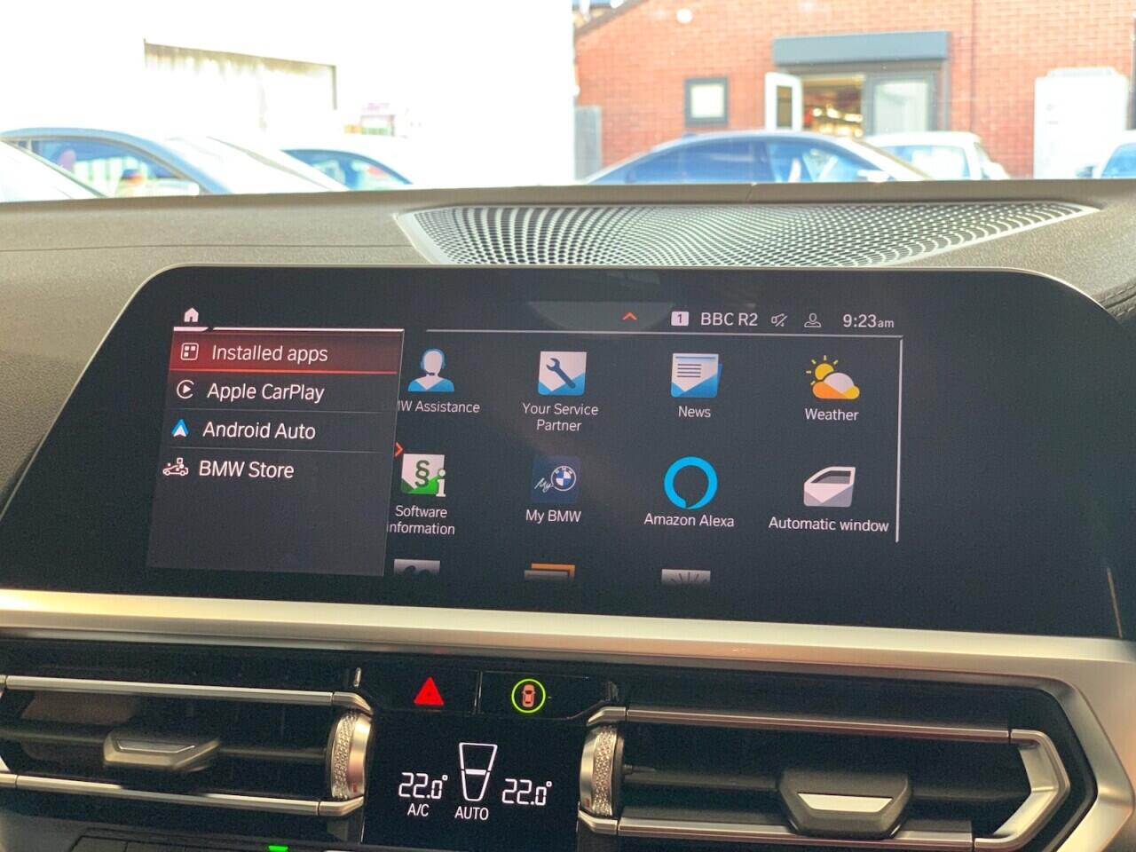 BMW 3 Series view 44