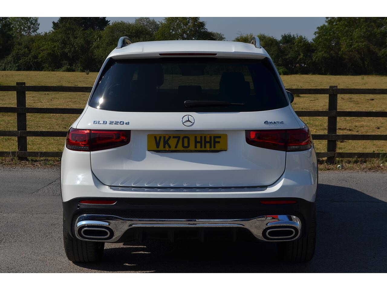 Mercedes-Benz GLB view 8