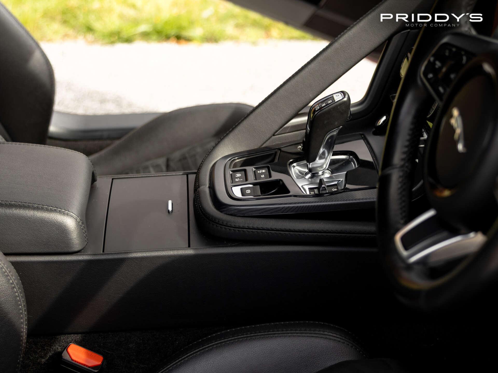 Jaguar F-Type view 22