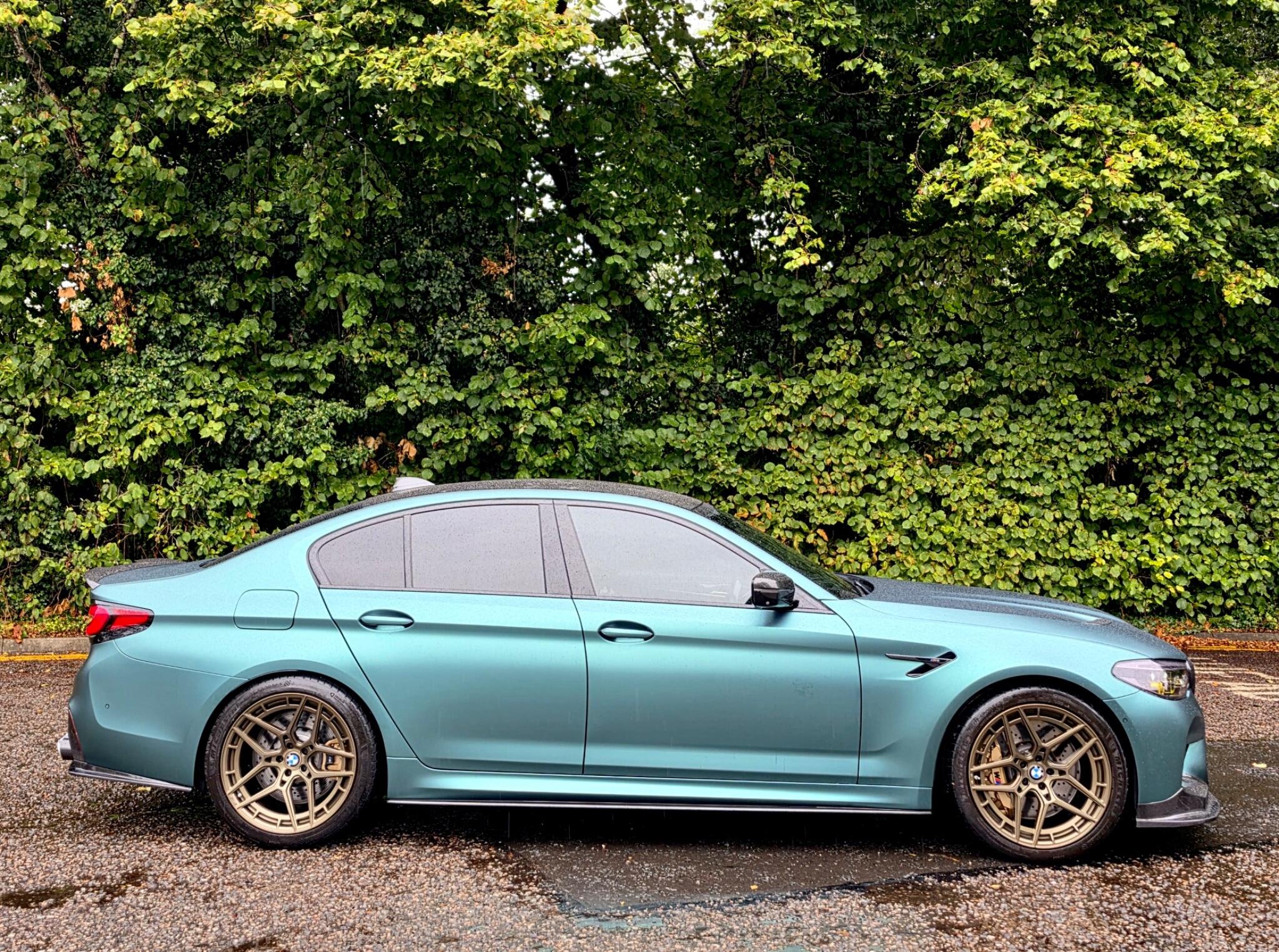 BMW M5 view 17