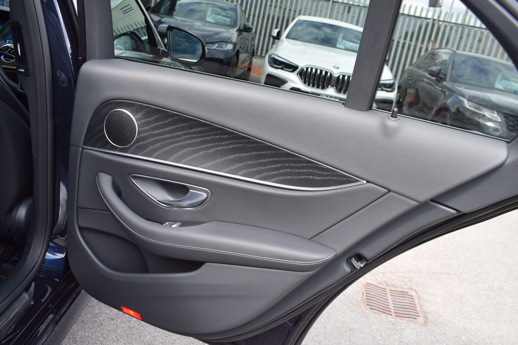 Mercedes-Benz E-Class view 18