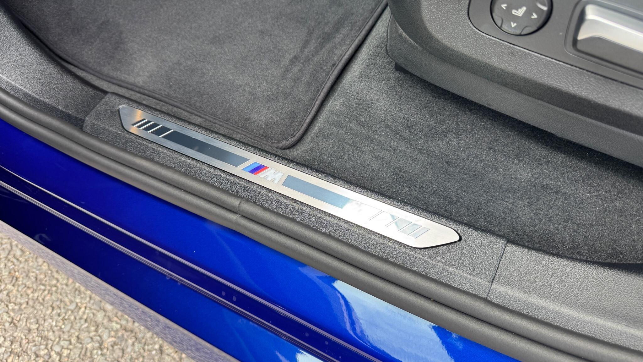BMW X5 view 45