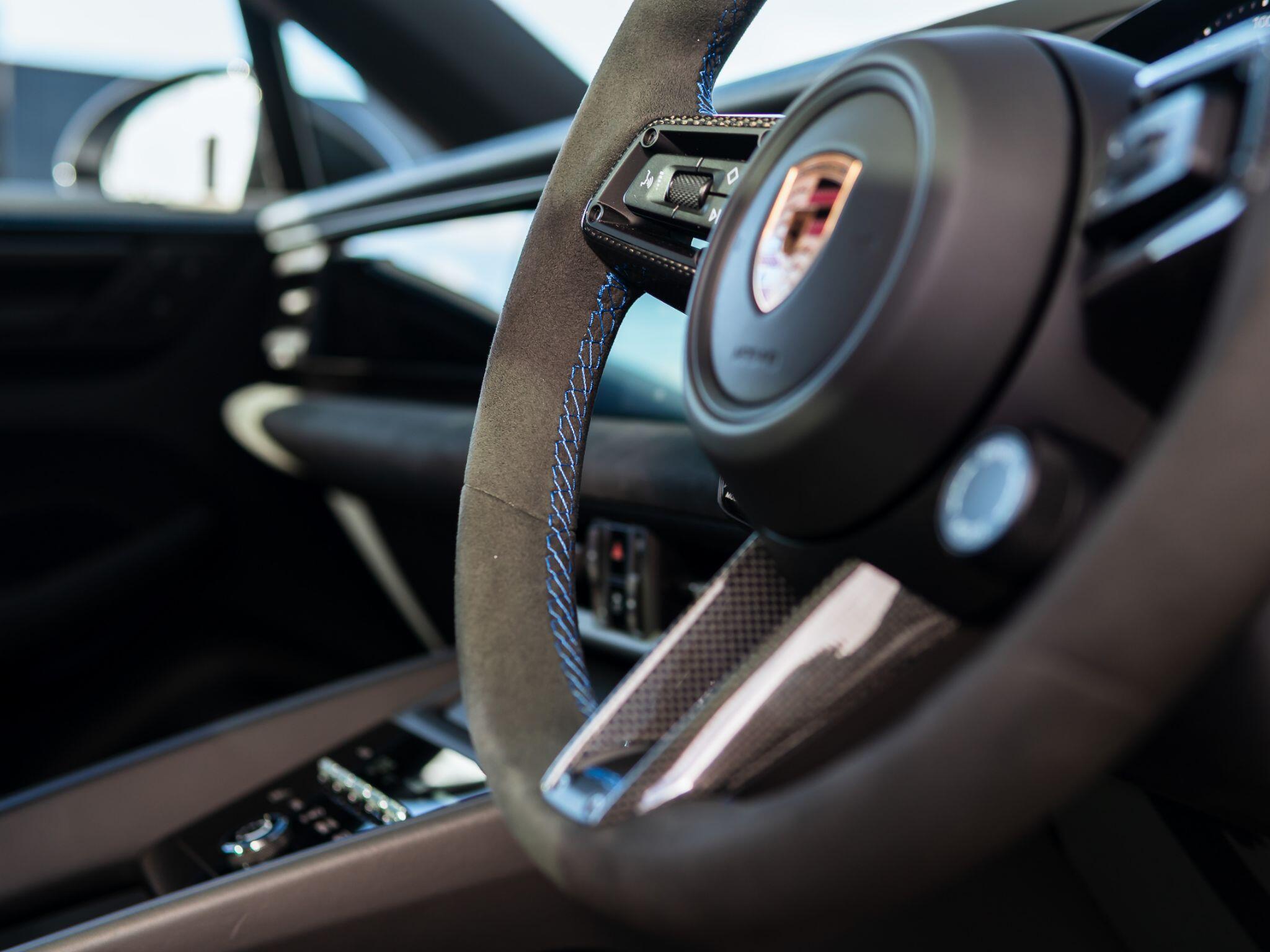Porsche Macan view 30