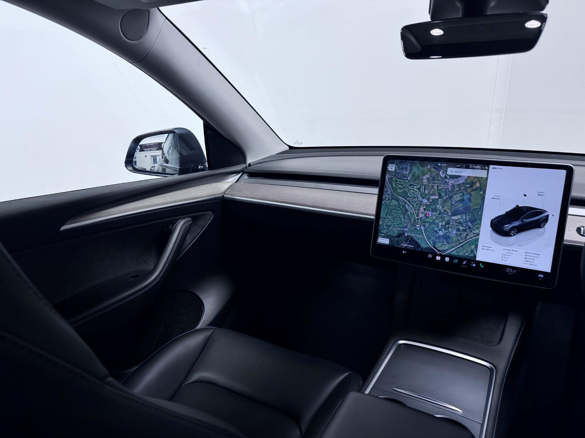 Tesla Model Y view 32