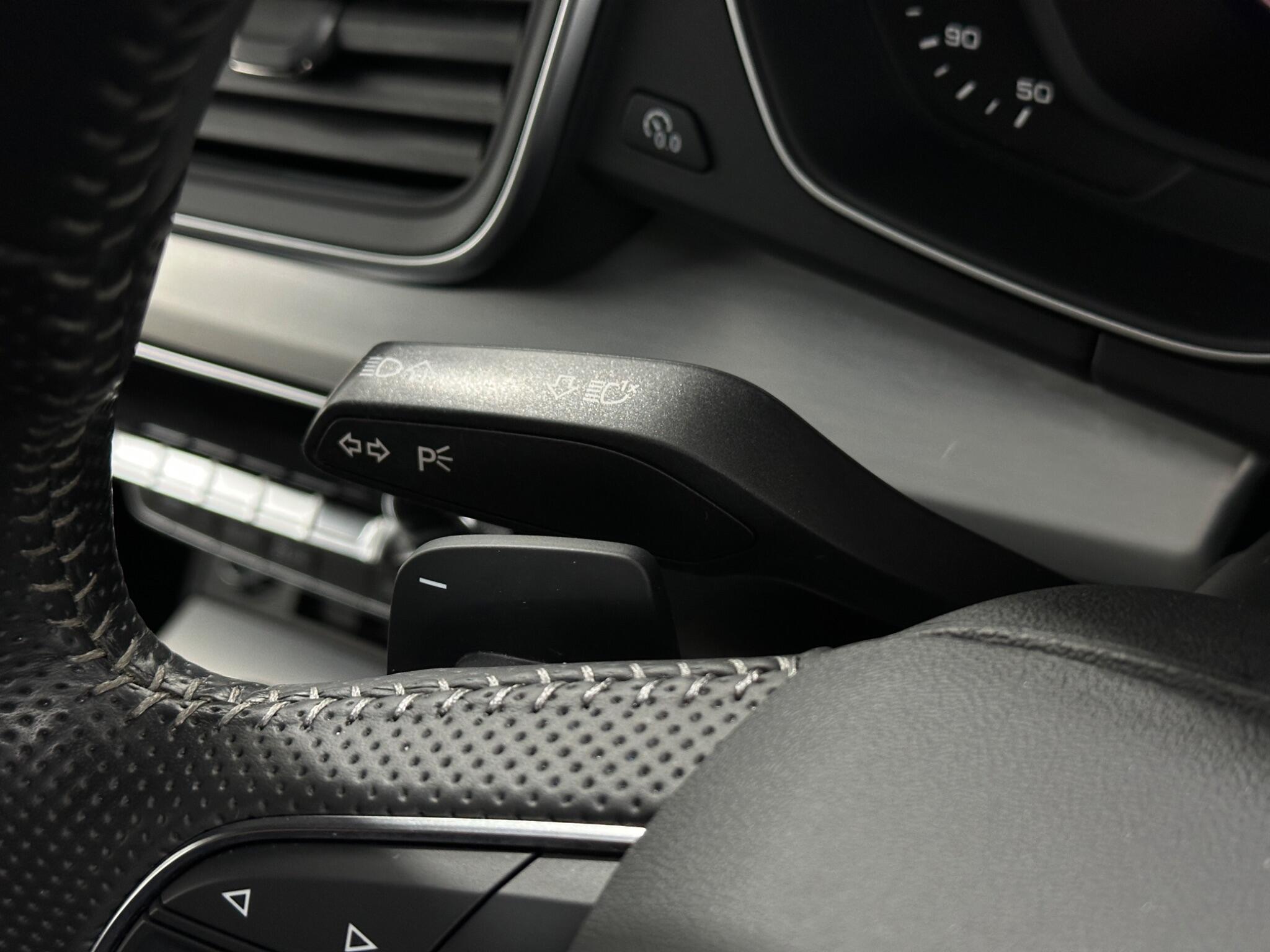 Audi Audi Q5 view 14