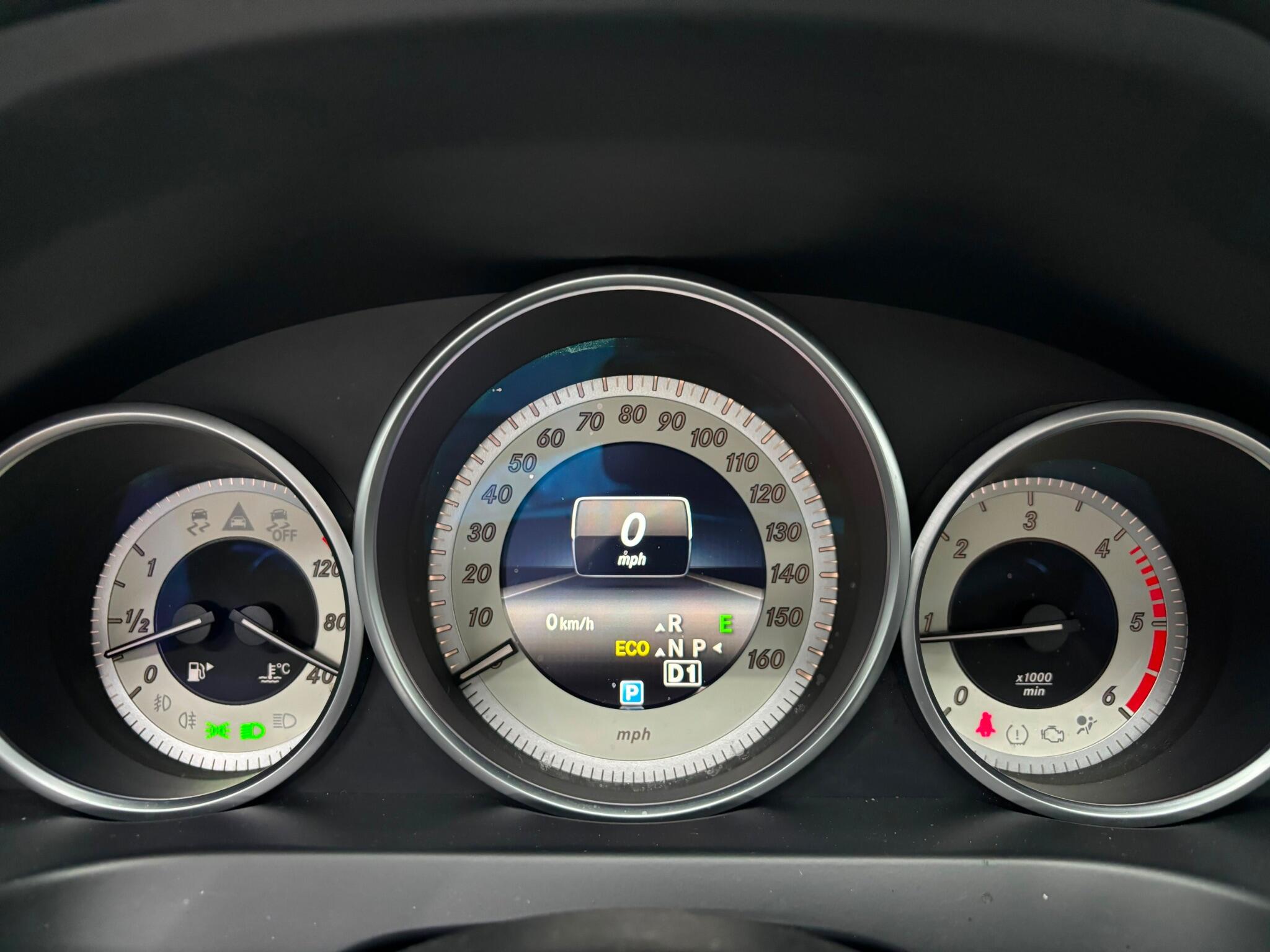 Mercedes-Benz E Class view 11