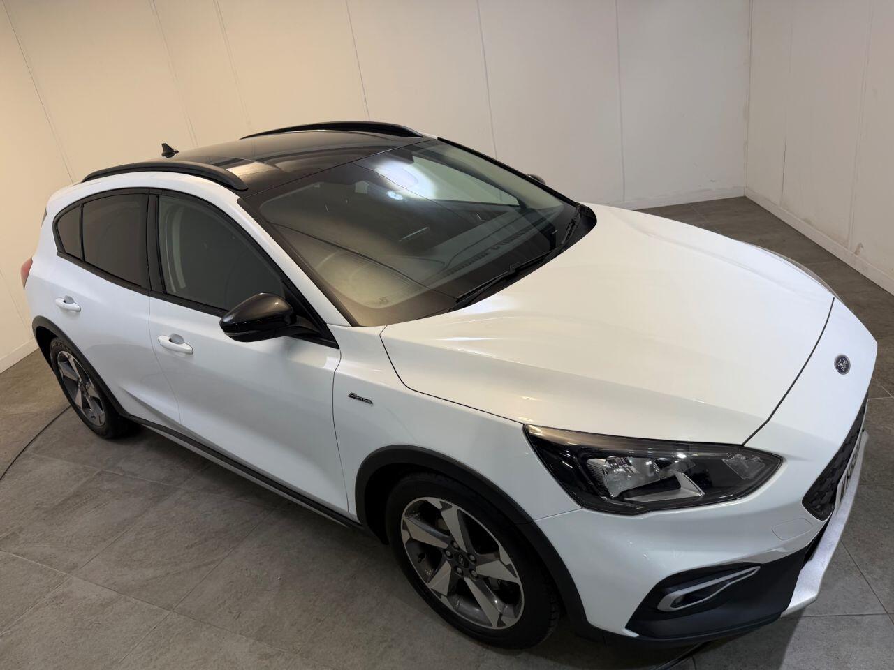 Ford Focus view 5