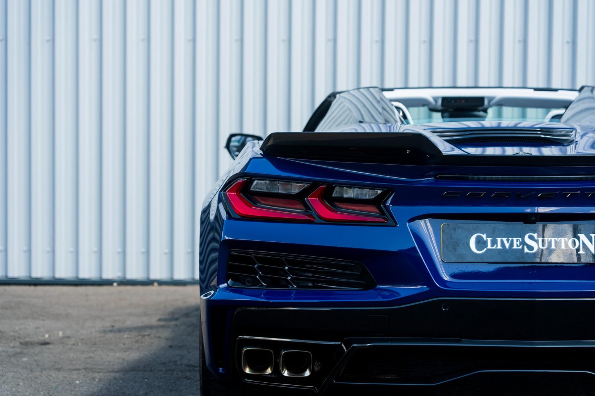 Chevrolet Corvette view 47
