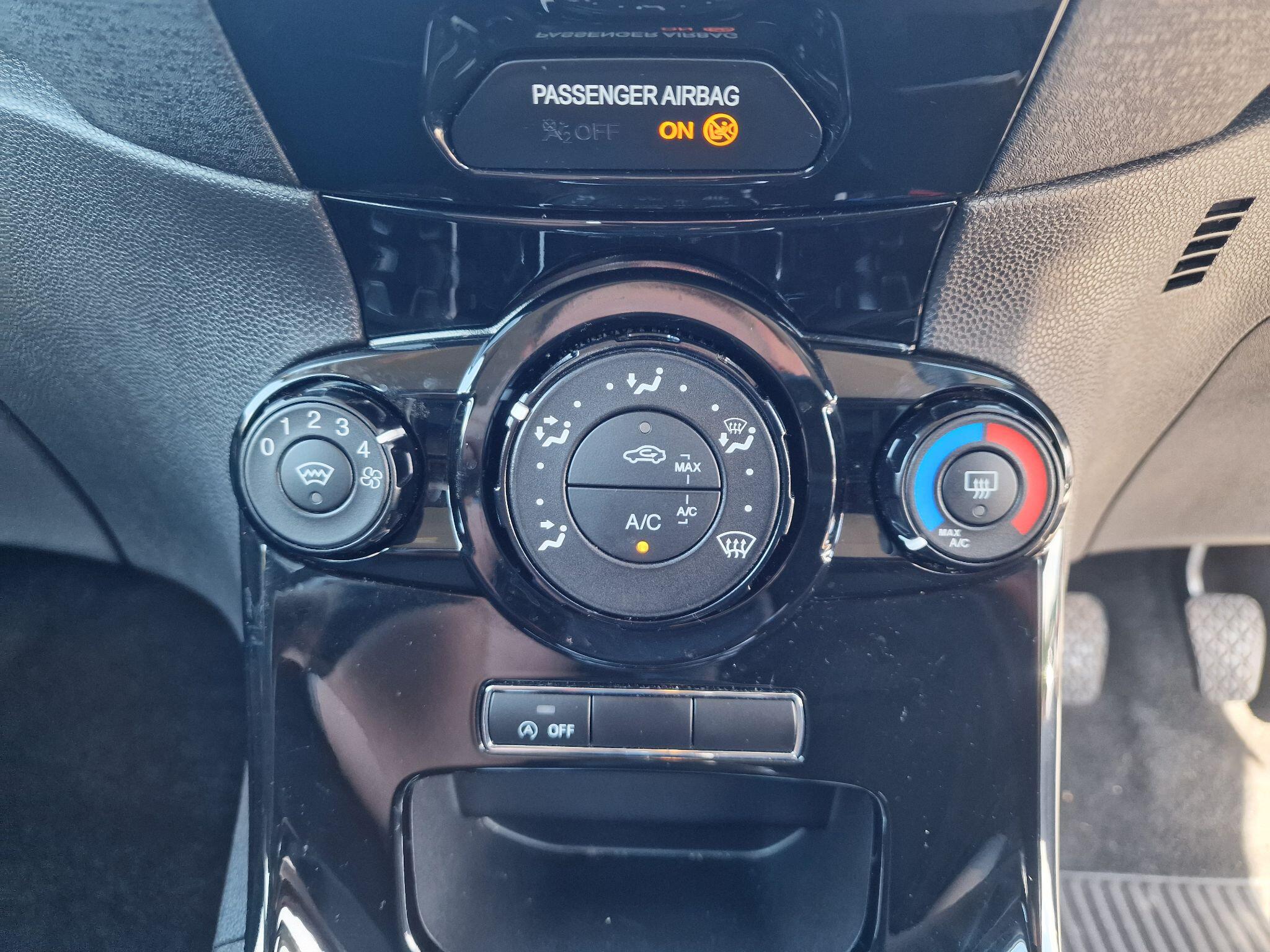 Ford Fiesta view 41