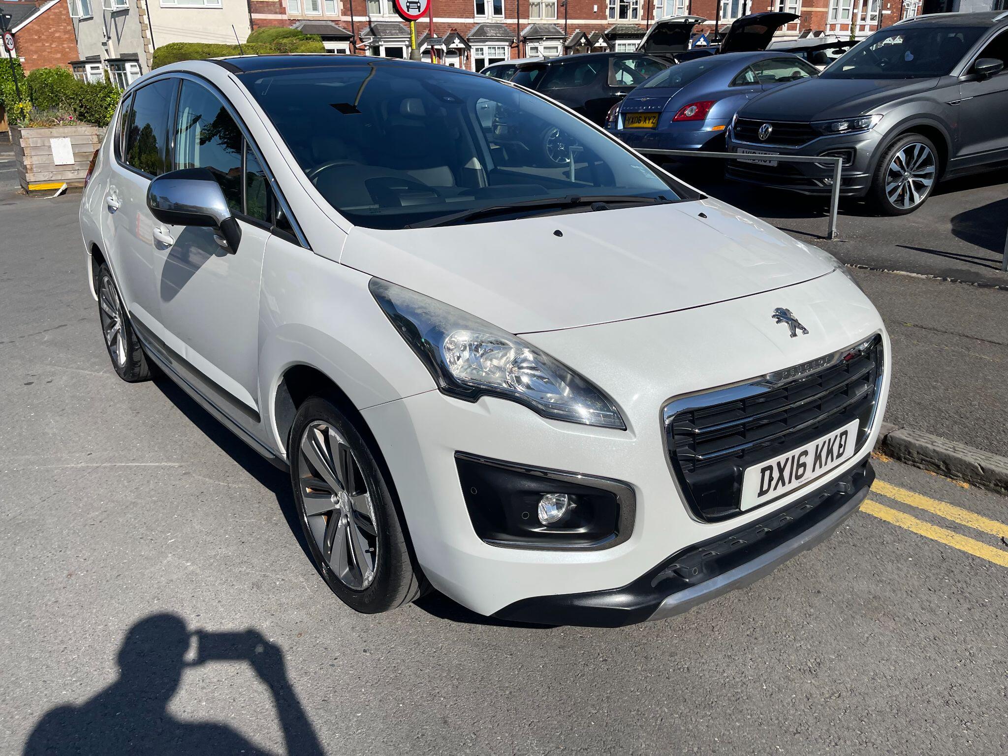 Peugeot 3008 view 2