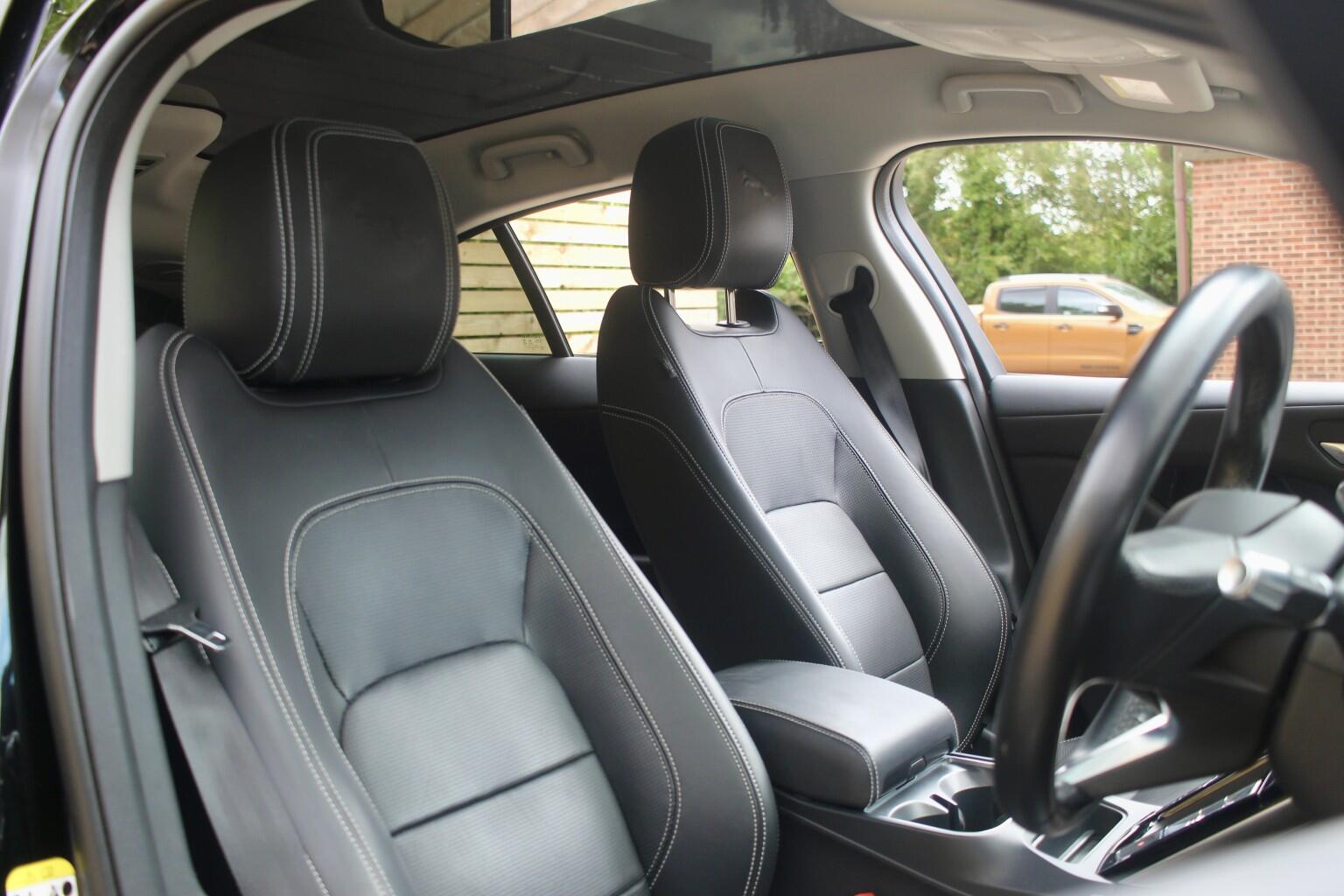 Jaguar I-Pace view 9