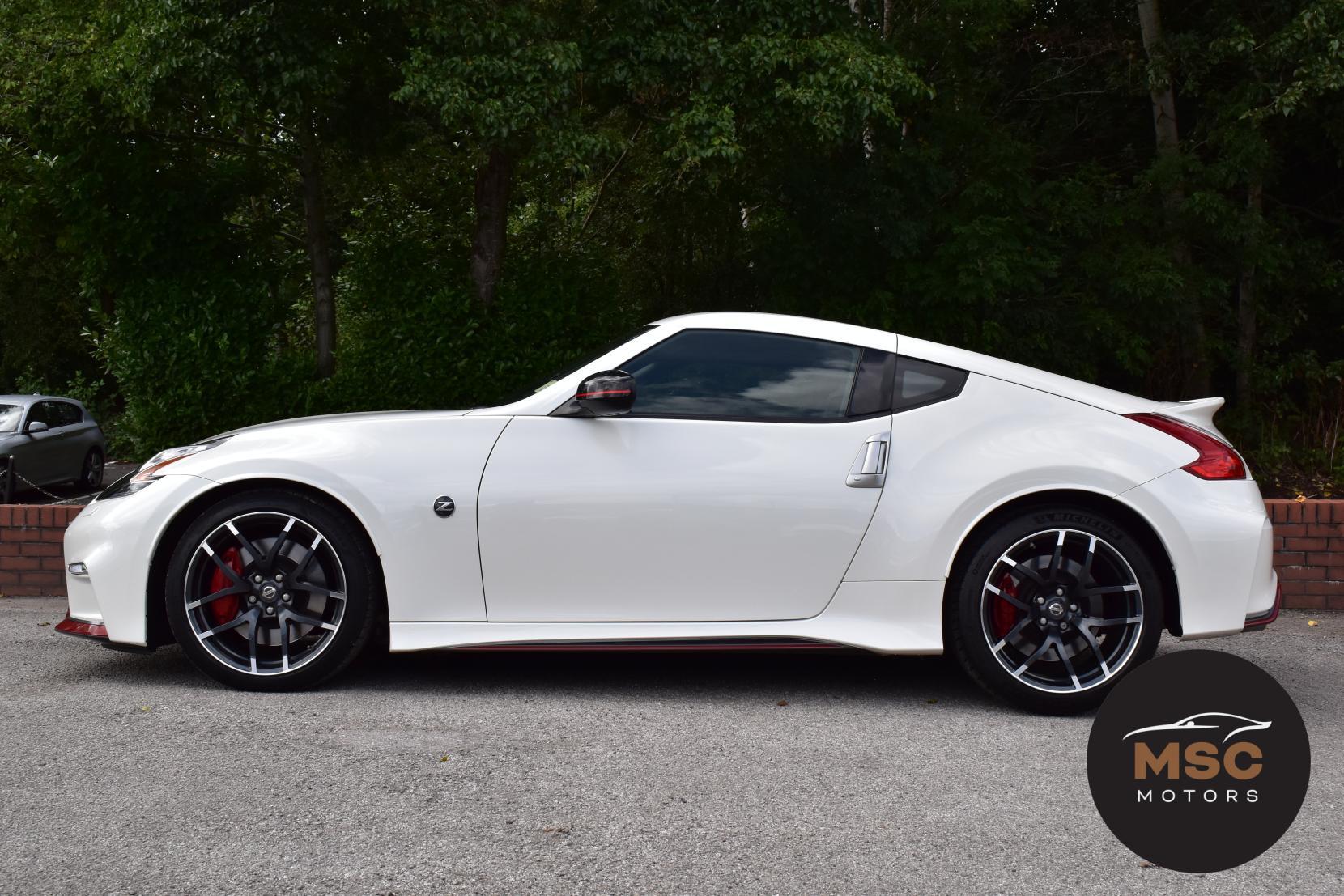 Nissan 370 Z view 10