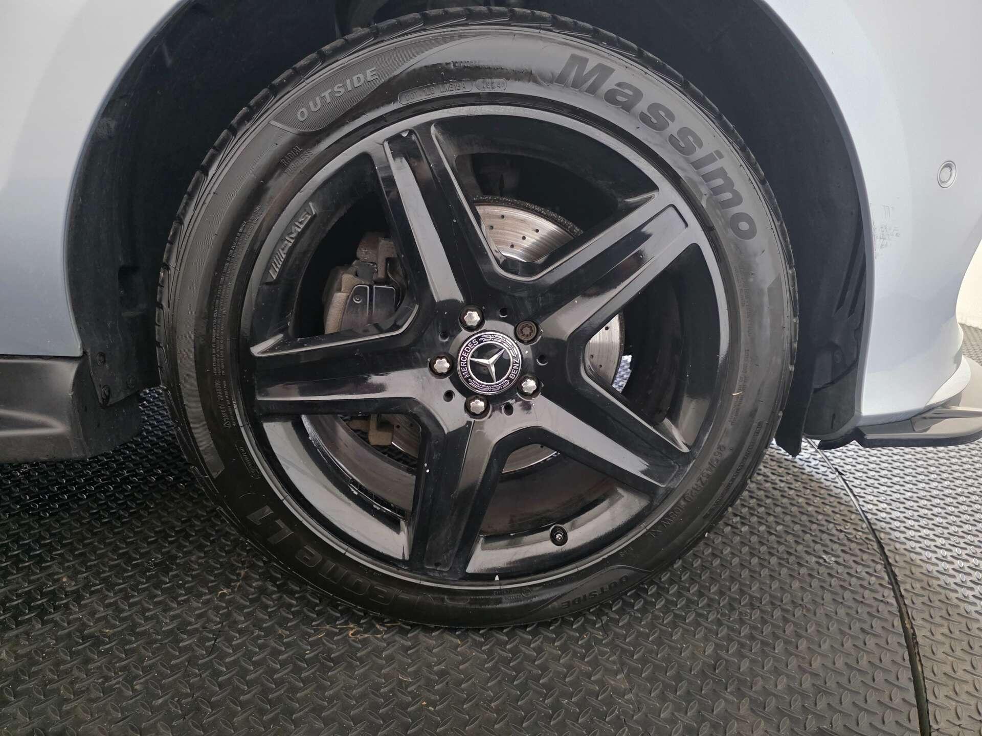 Mercedes-Benz Gle view 58
