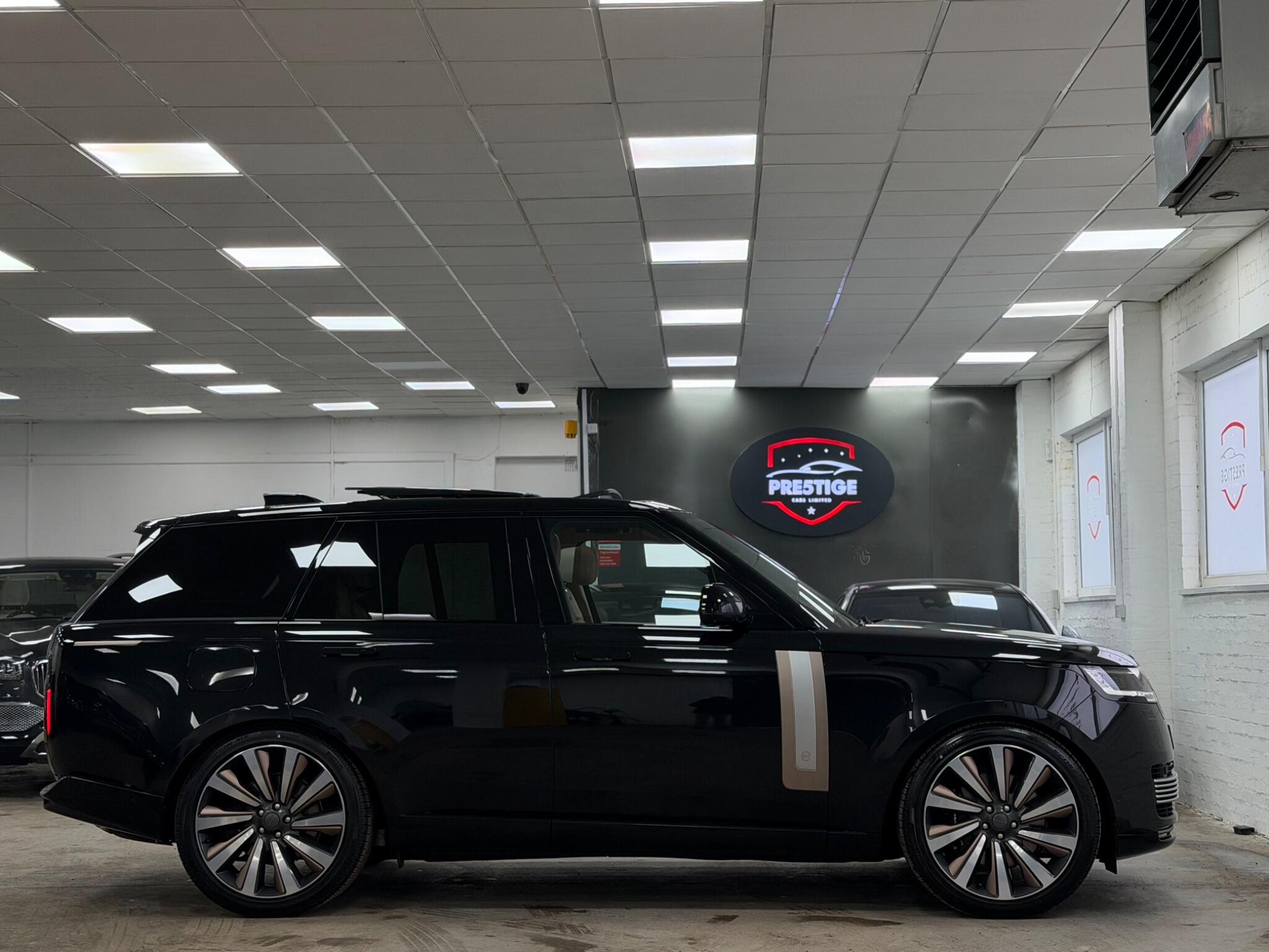 Land Rover Range Rover view 6