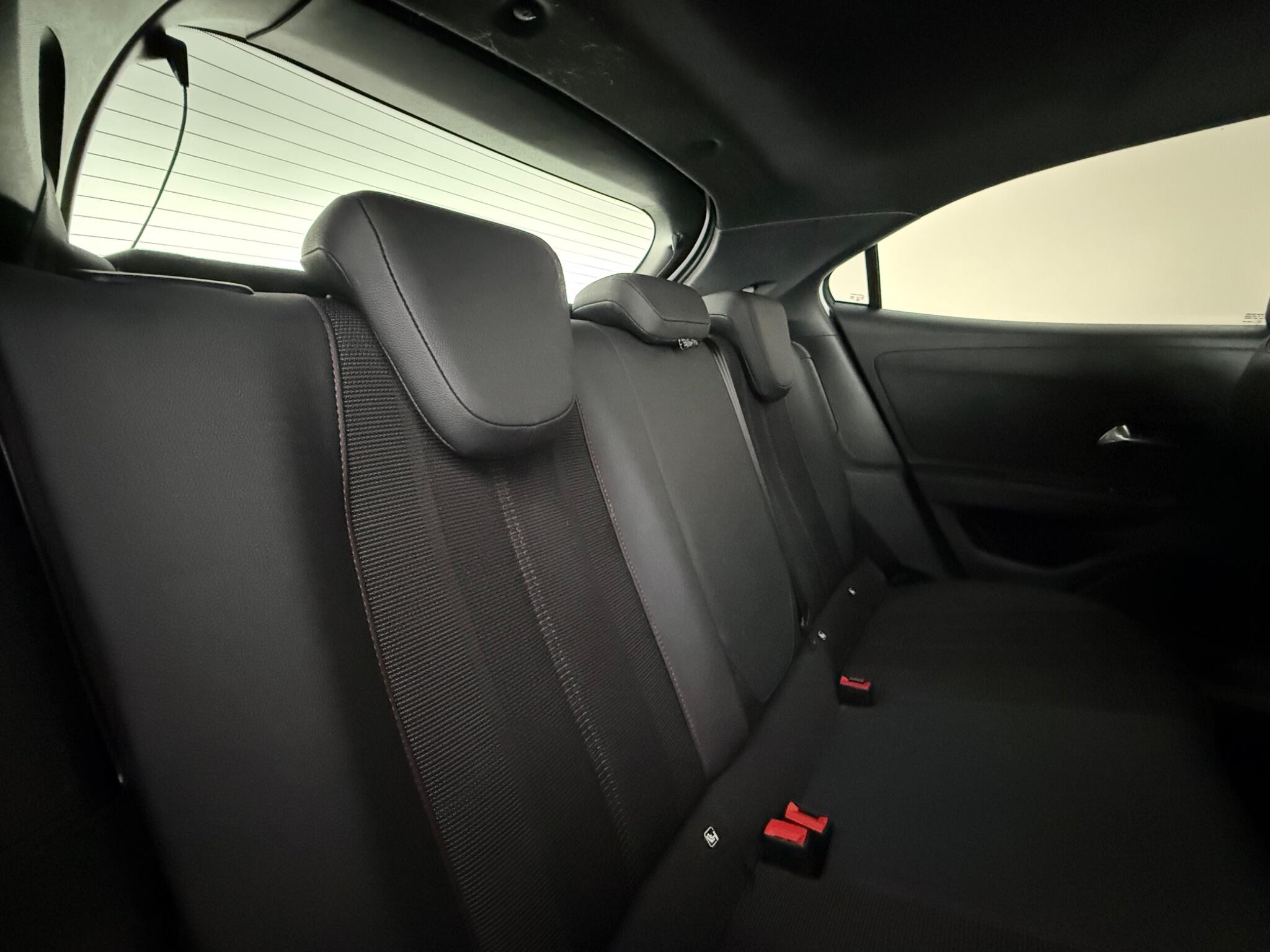 Vauxhall Mokka view 35