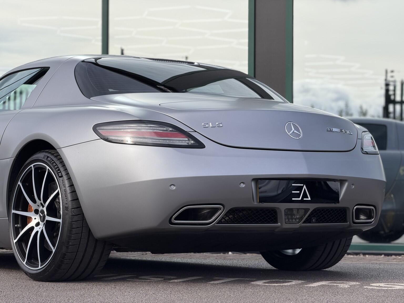 Mercedes-Benz Amg GT view 37