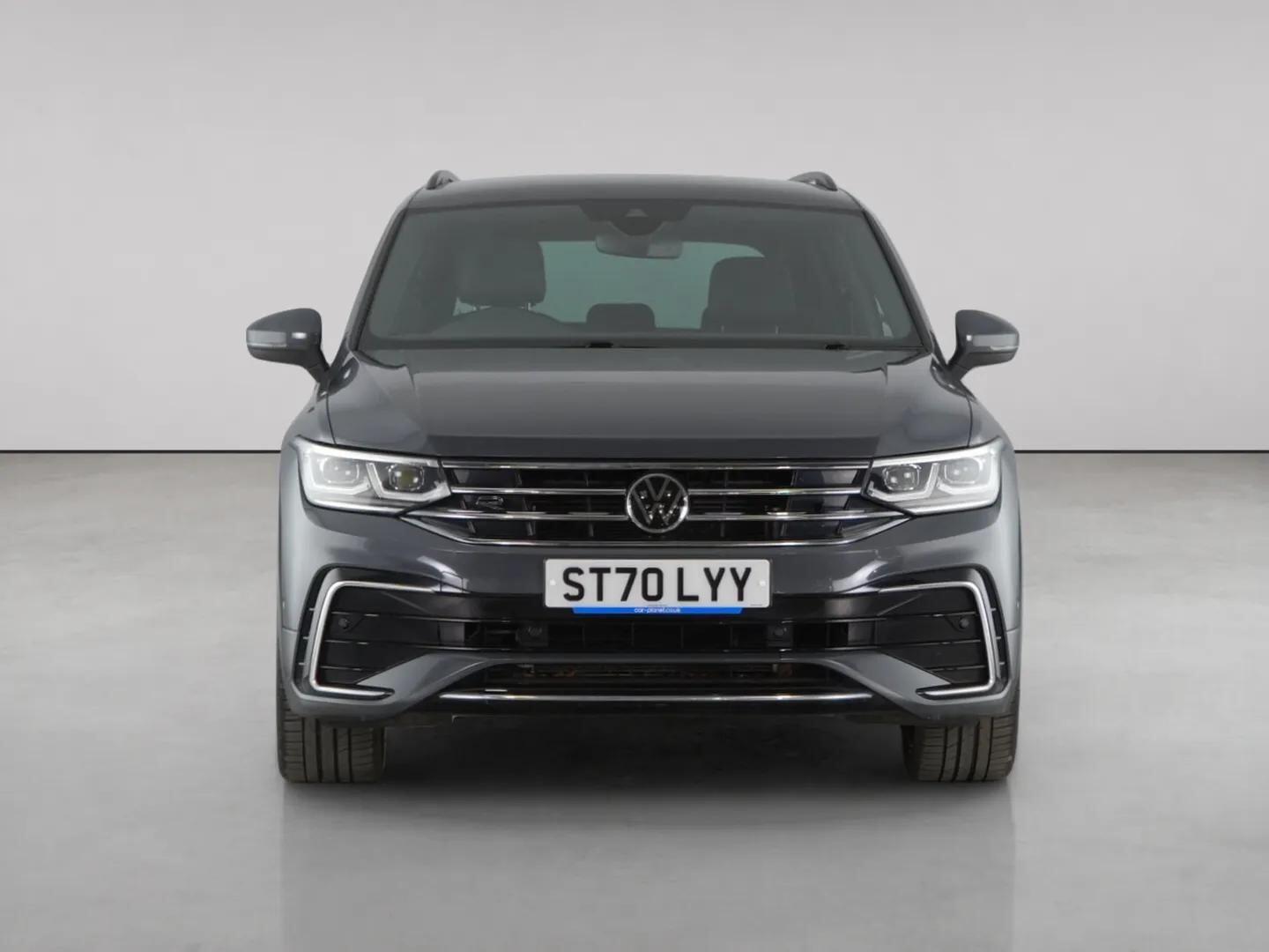 Volkswagen Tiguan view 5