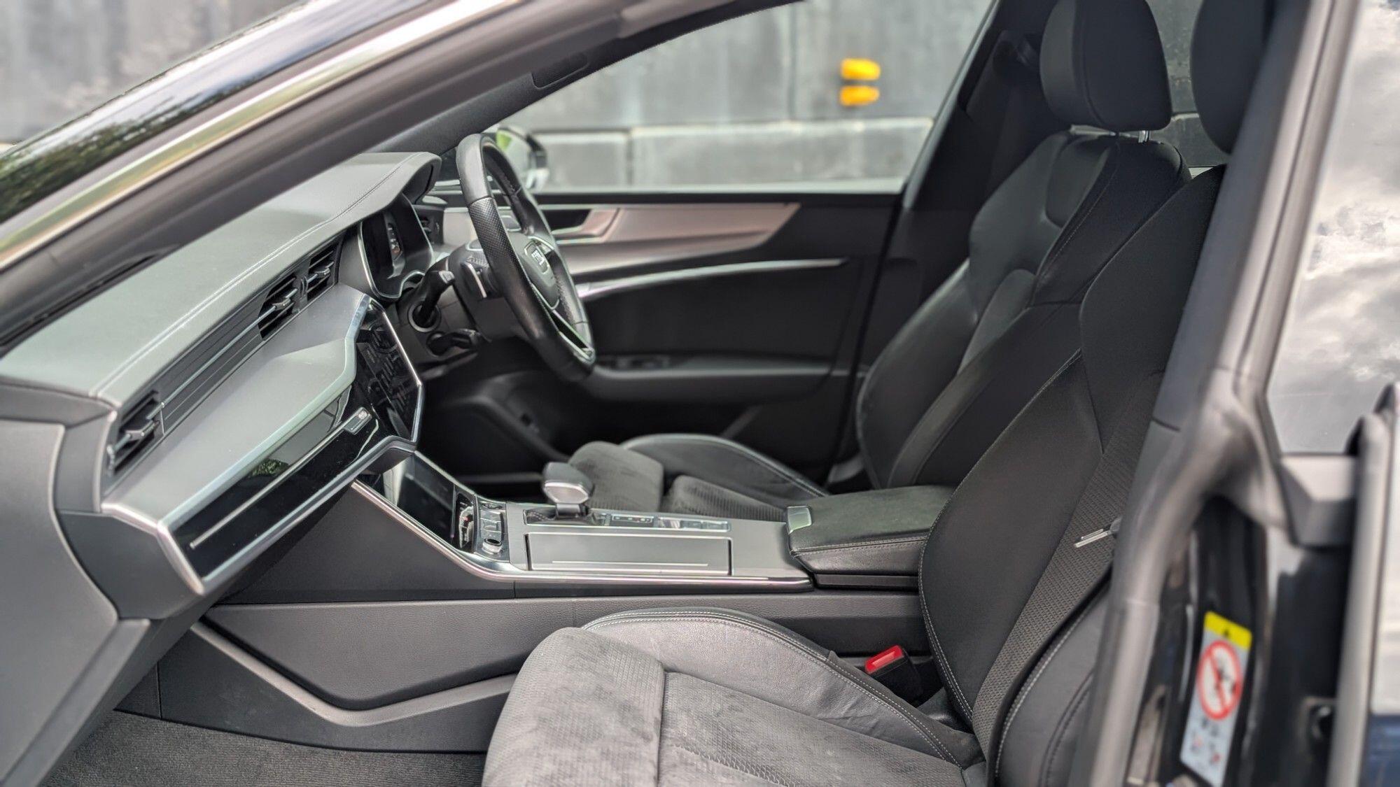 Audi A7 view 12