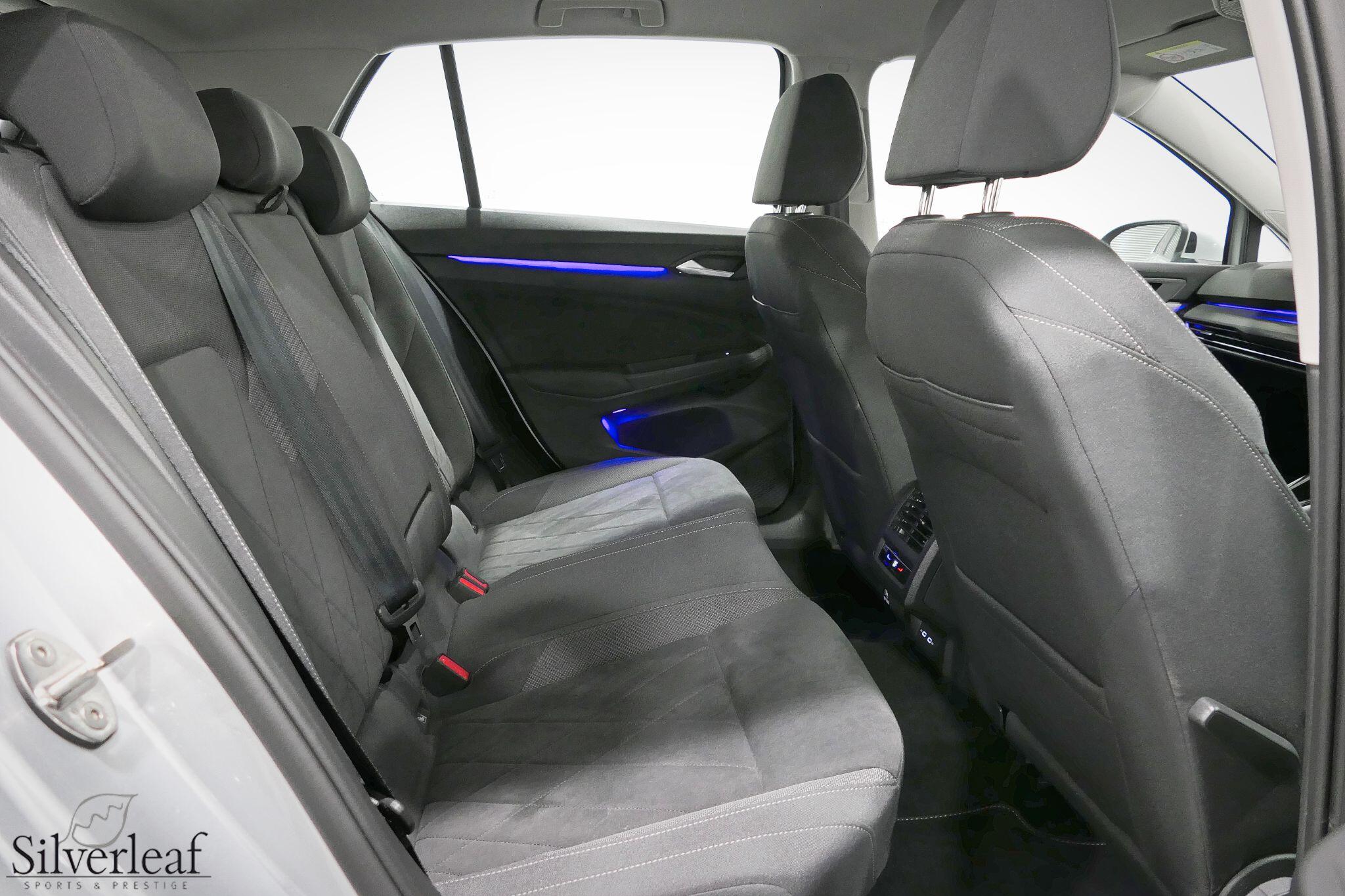 Volkswagen Golf view 23