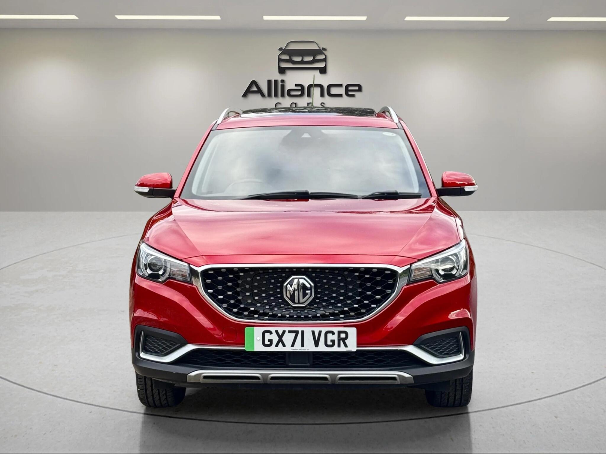 MG ZS view 25