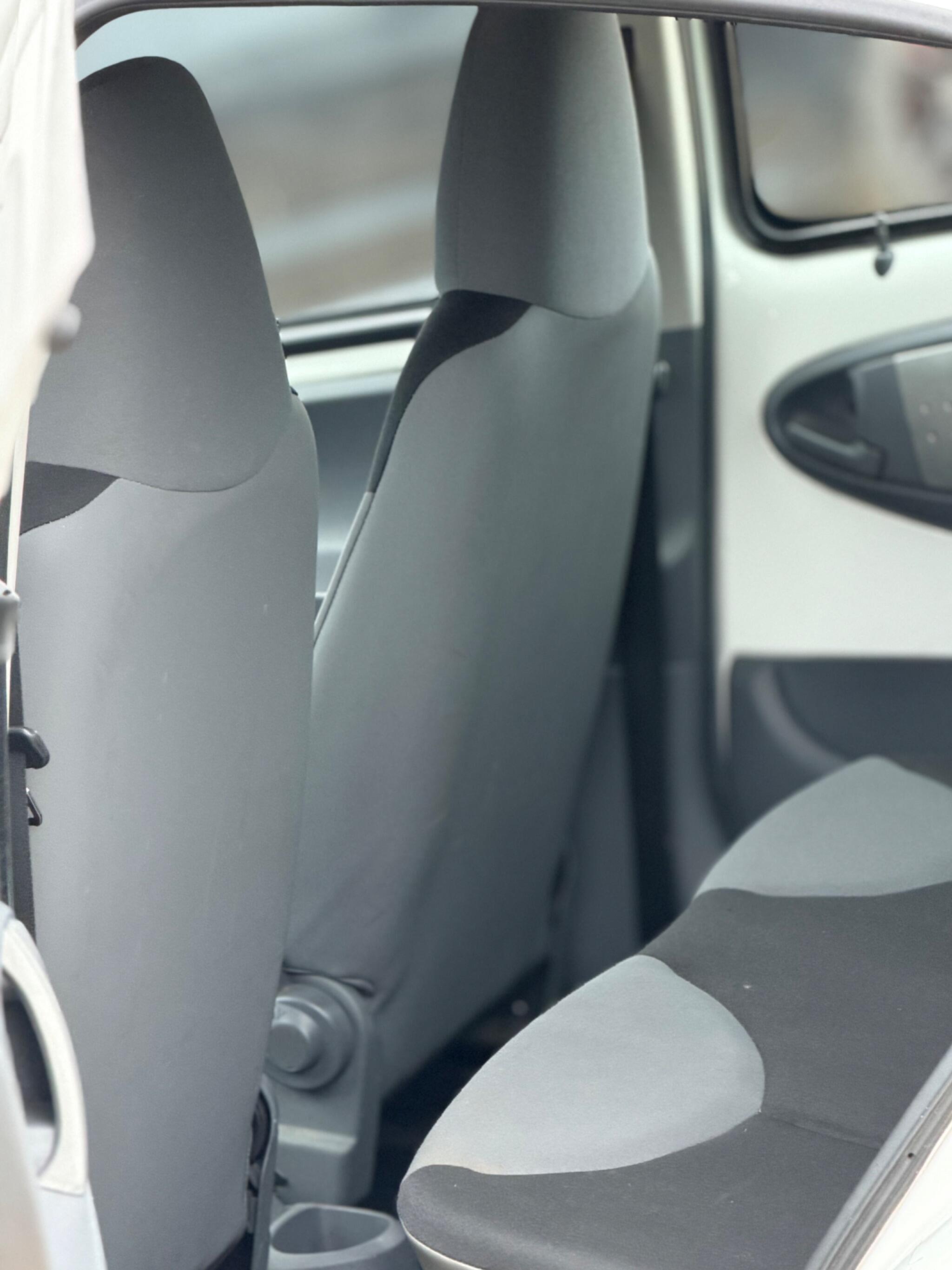 2011 Citroen C1 1.0i VTR Euro 5 5dr image 22