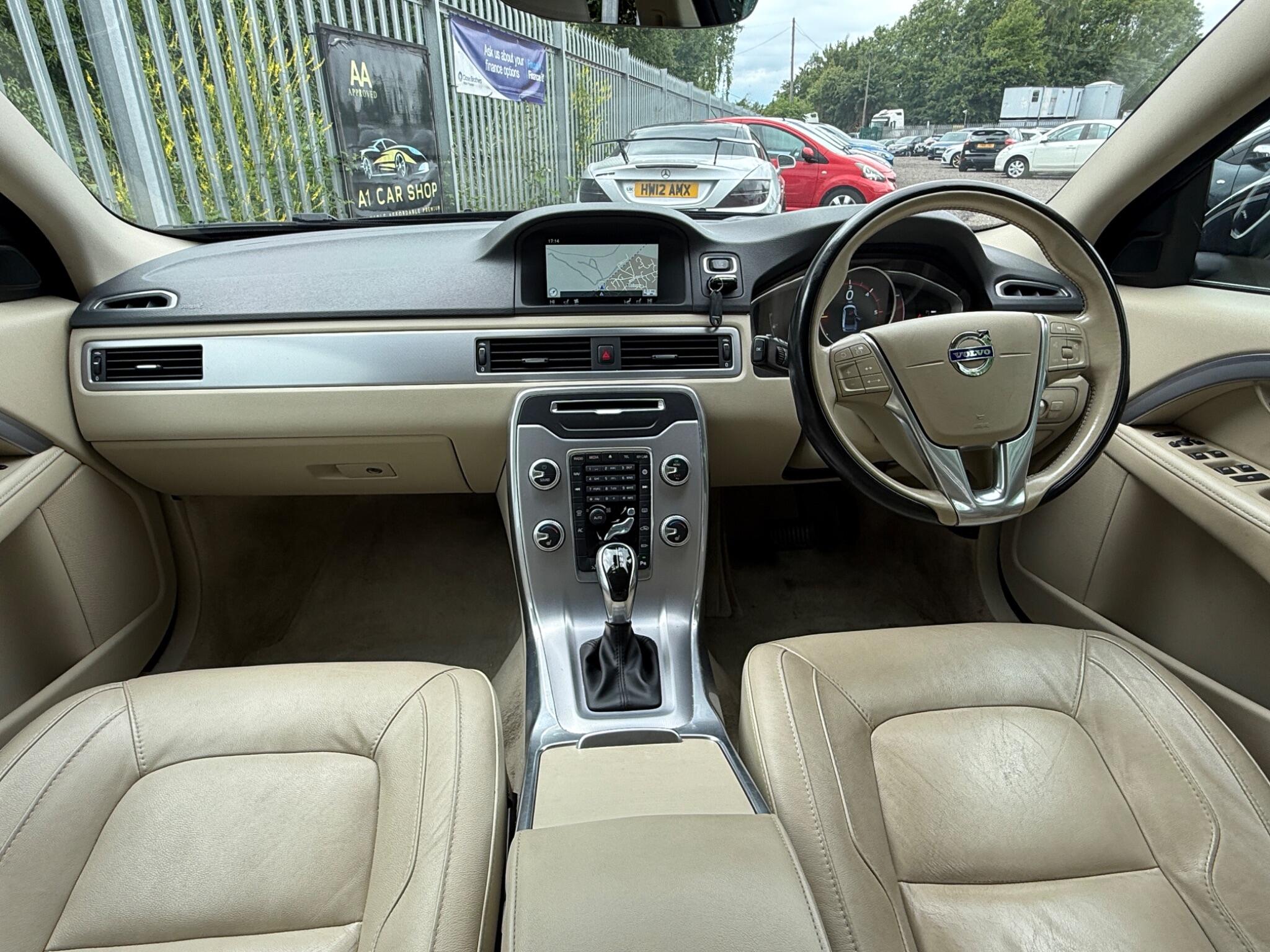 2015 Volvo S80 image 20