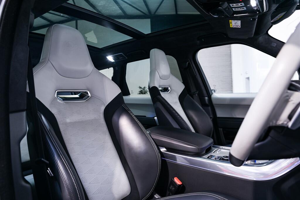Land Rover Range Rover Sport view 16