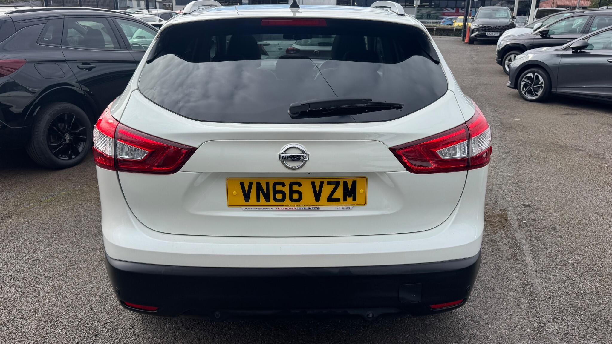 Nissan Qashqai view 11