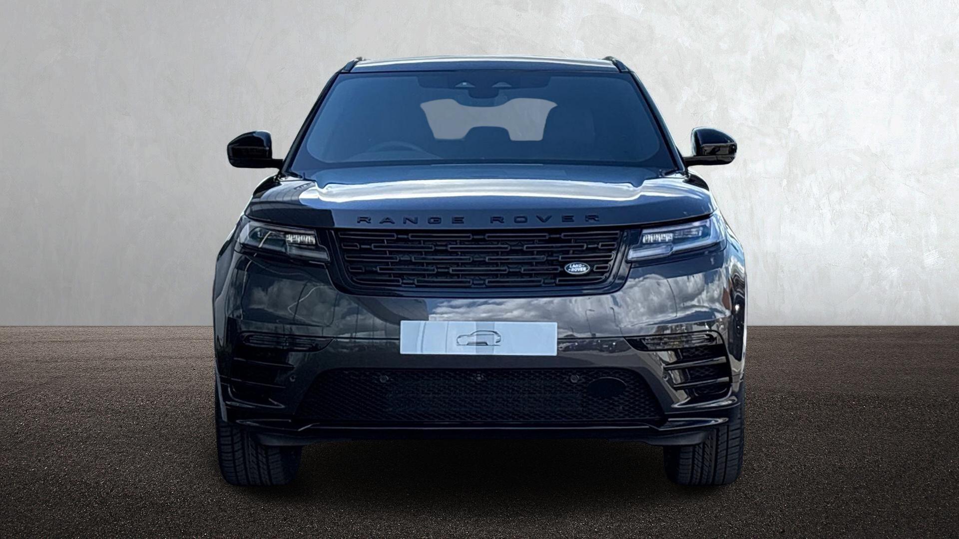 Land Rover Range Rover Velar view 2